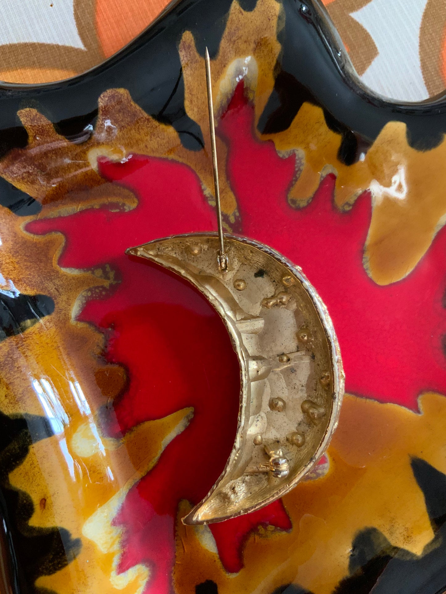 Broche Lune en métal Vintage