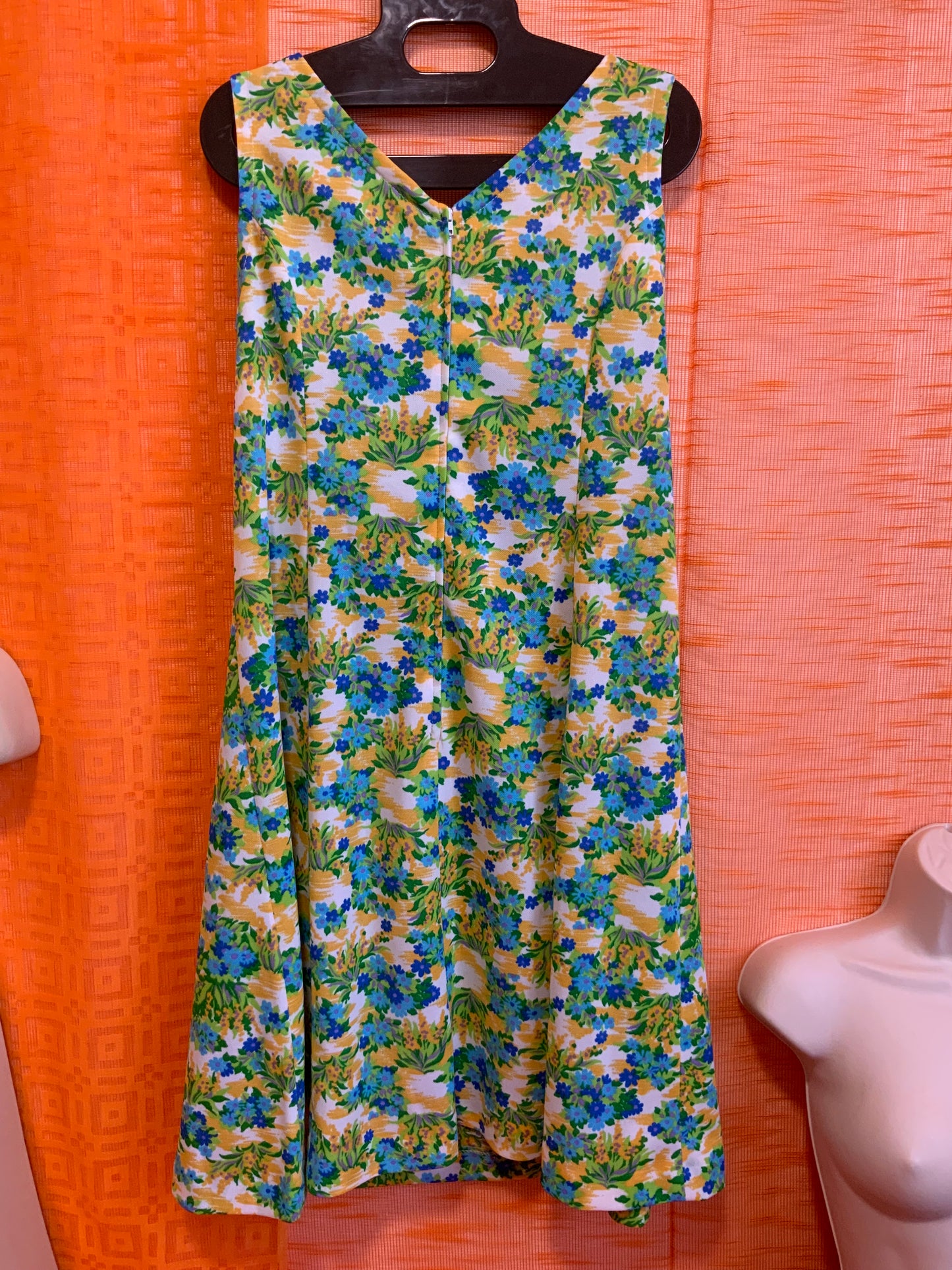 Robe a fleurs Vintage 1970 Création - T48