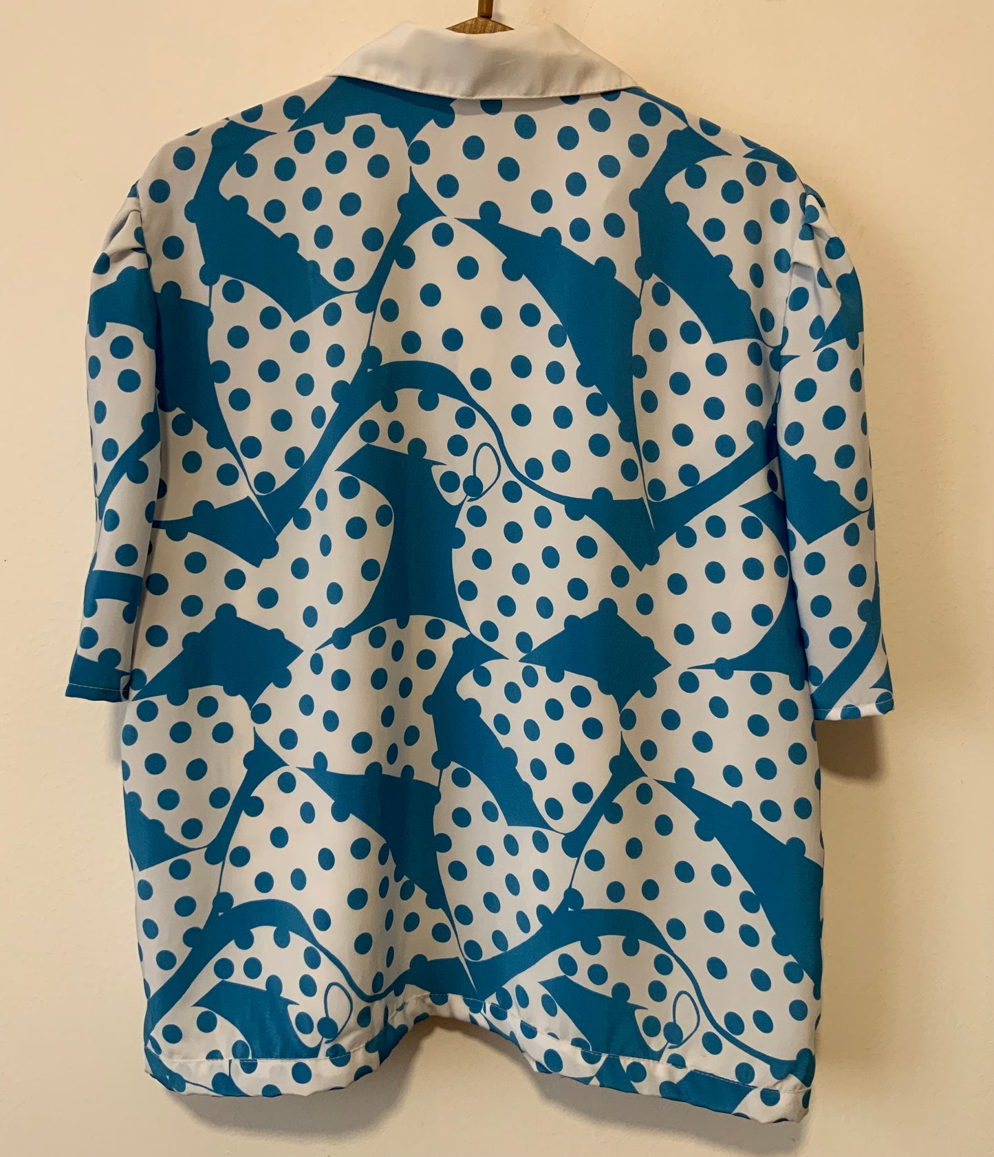 Superbe chemisier a pois bleus France Vintage 1980 - T46
