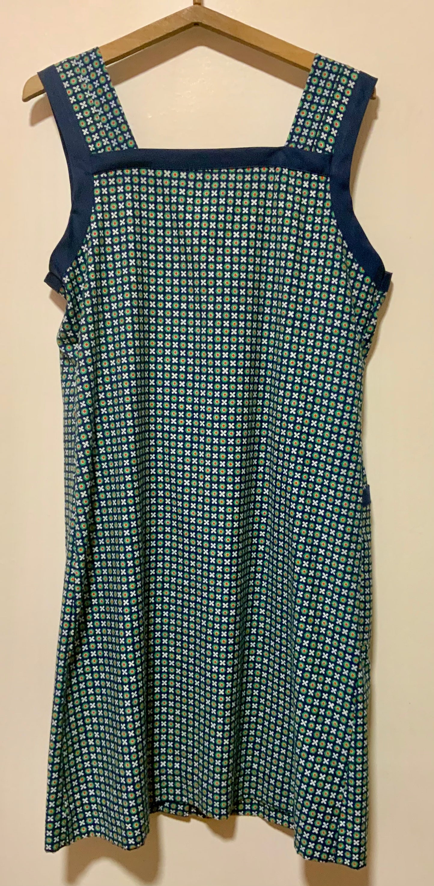 Blouse Robe boutonnée À fleurs Vintage 1970- T 50 maxi.