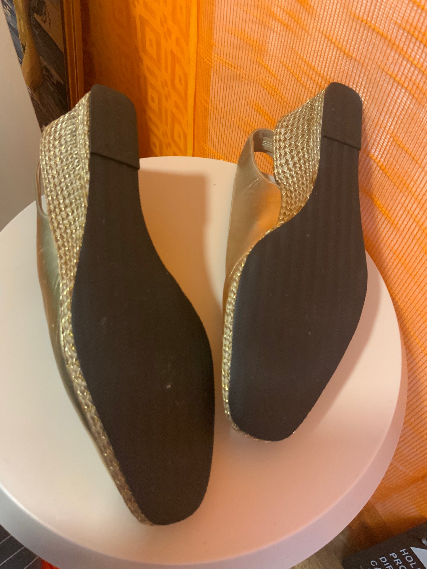 Escarpins compensés dorés Yves Saint Laurent Vintage- T37