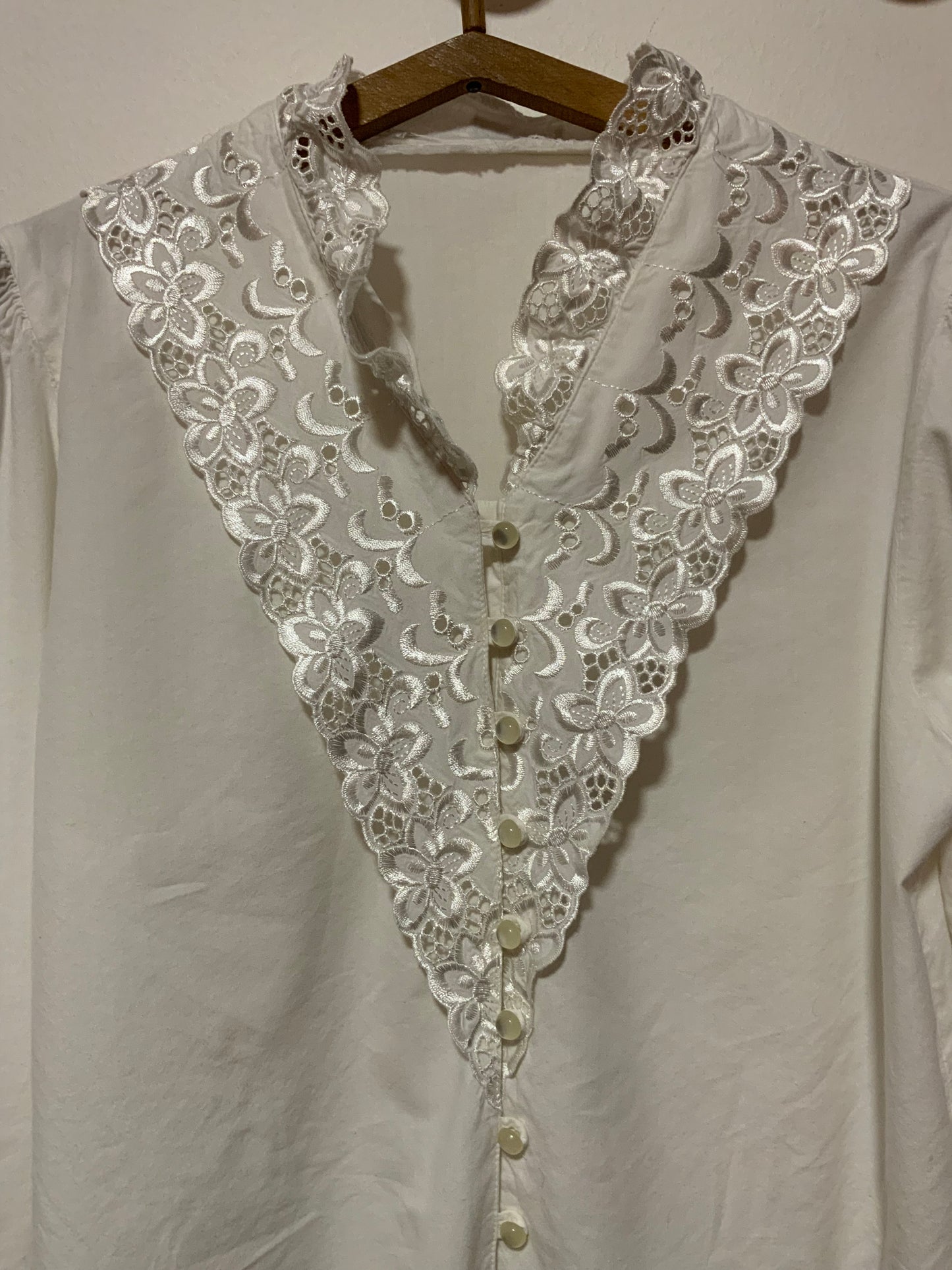 Chemisier Broderies et boutons perles Façon Autrichien Vintage 1990’