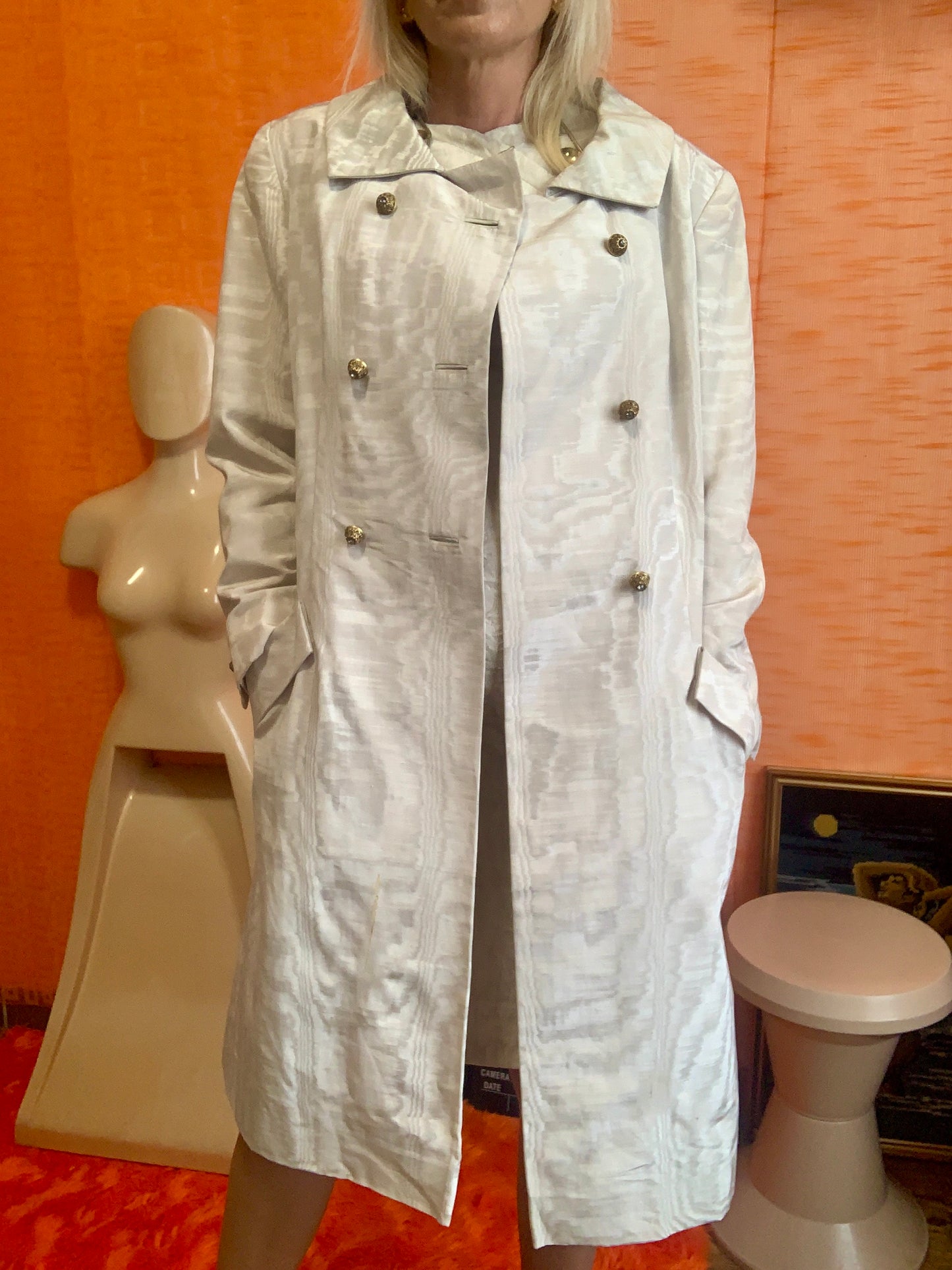 Incroyable Manteau Satin Mode Allemande 1960/70 Pépite Vintage