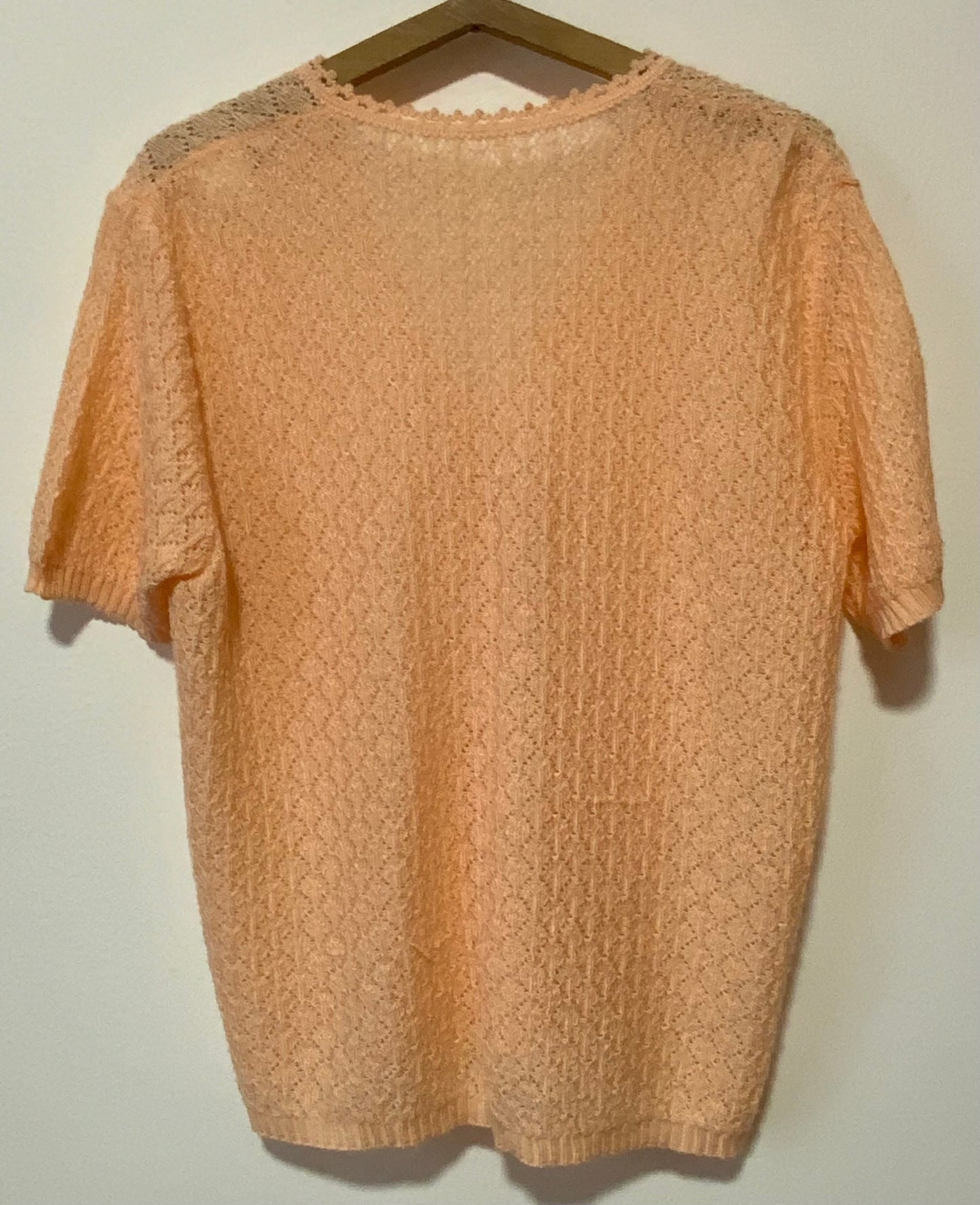 Gilet abricot Tricot ajouré 1970 Boutons perles