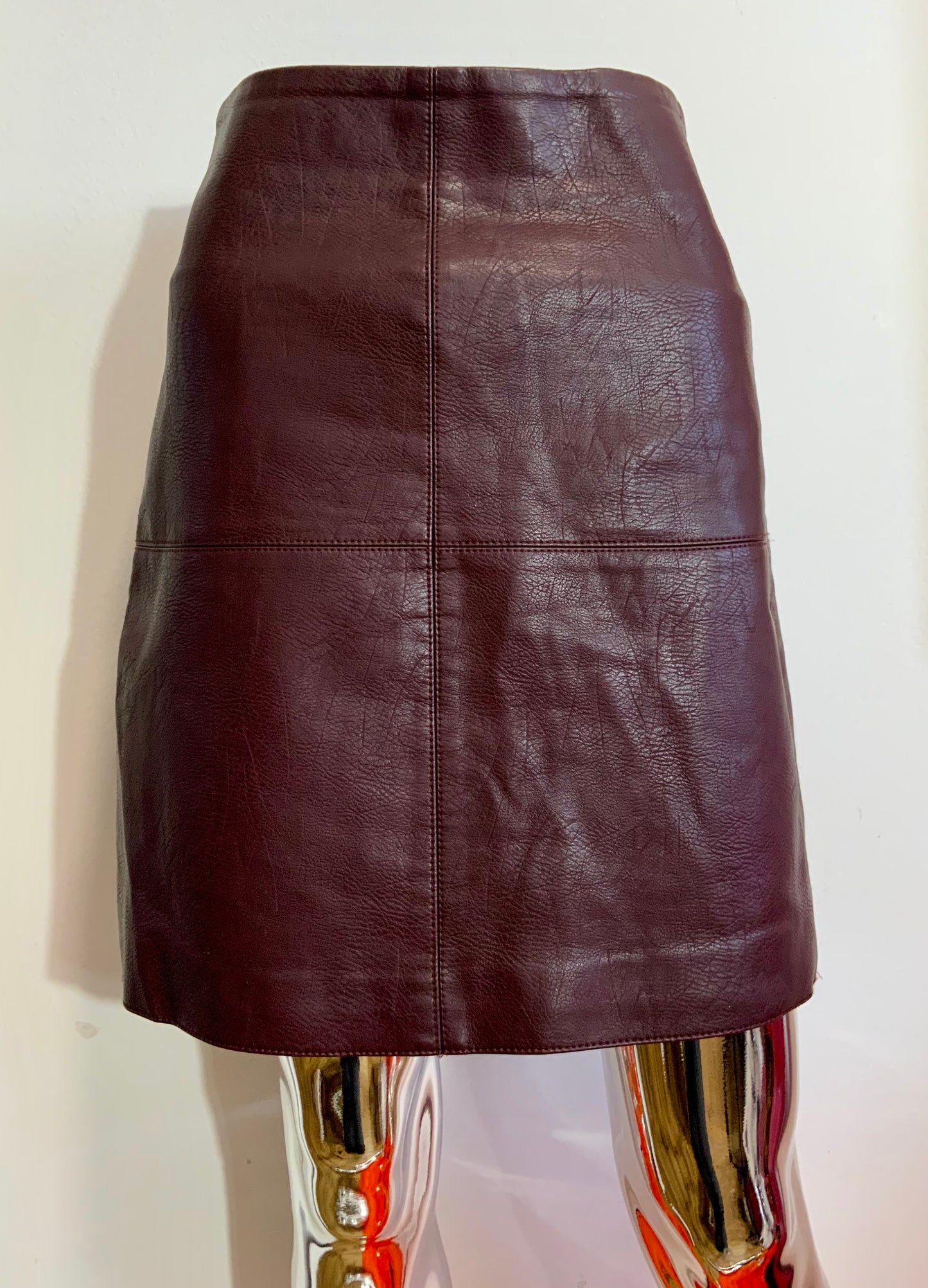 Jupe courte simili cuir Vintage Chic 1990