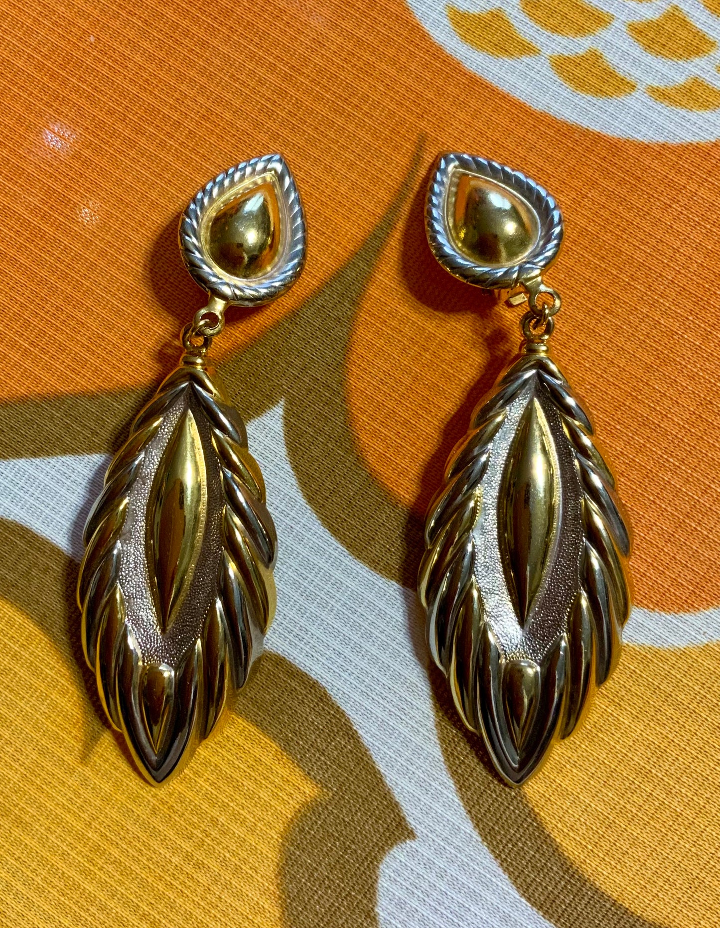 Boucles d’oreilles pendantes dorées et argentées Vintage 1980/90