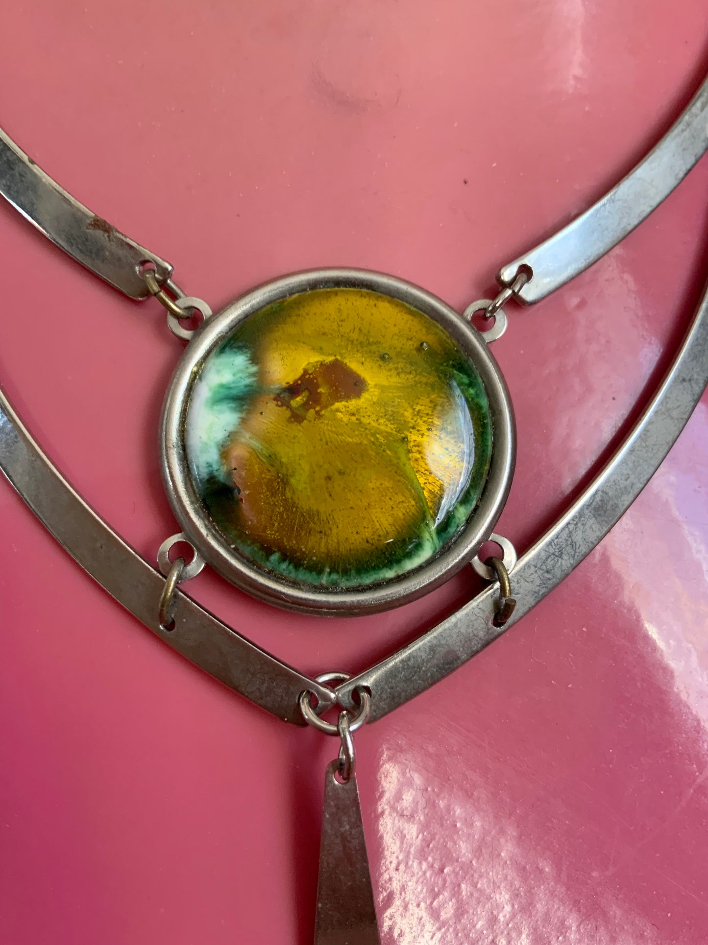 Collier Argent et Motifs Vintage 1980