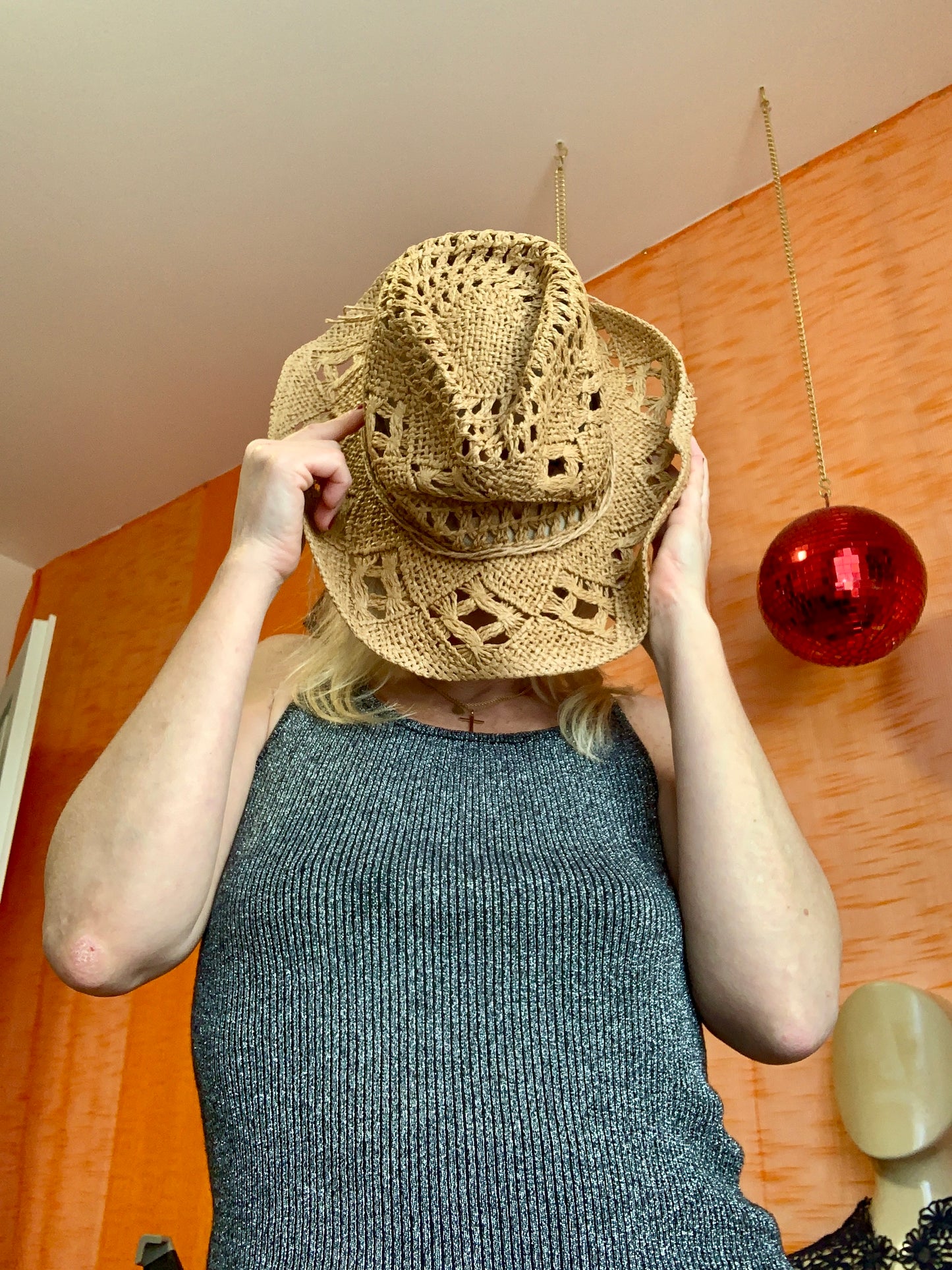 2 chapeaux façon Vintage Neufs