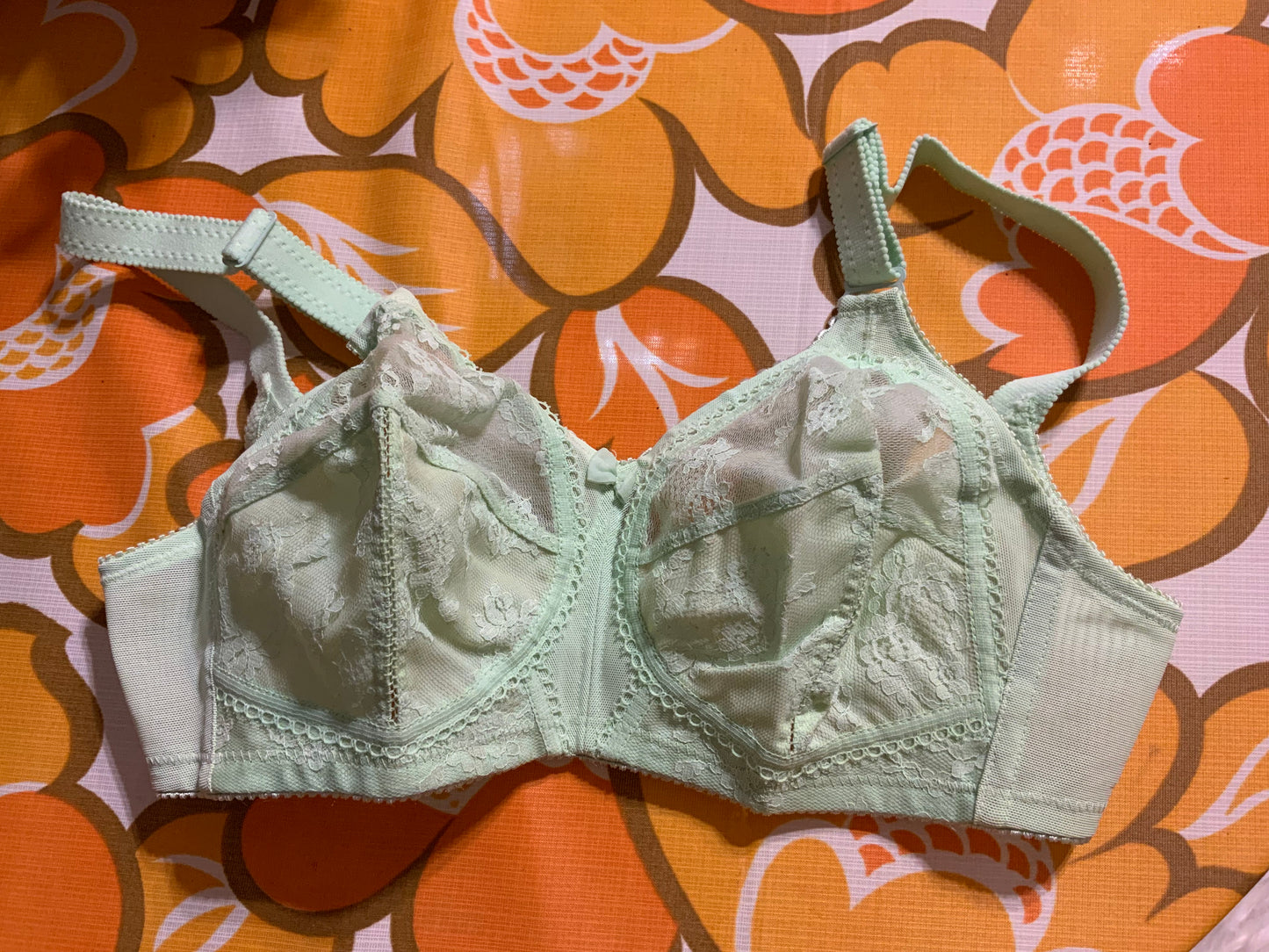 Soutien gorge dentelle verte Triumph Neuf 1970 Vintage Sexy