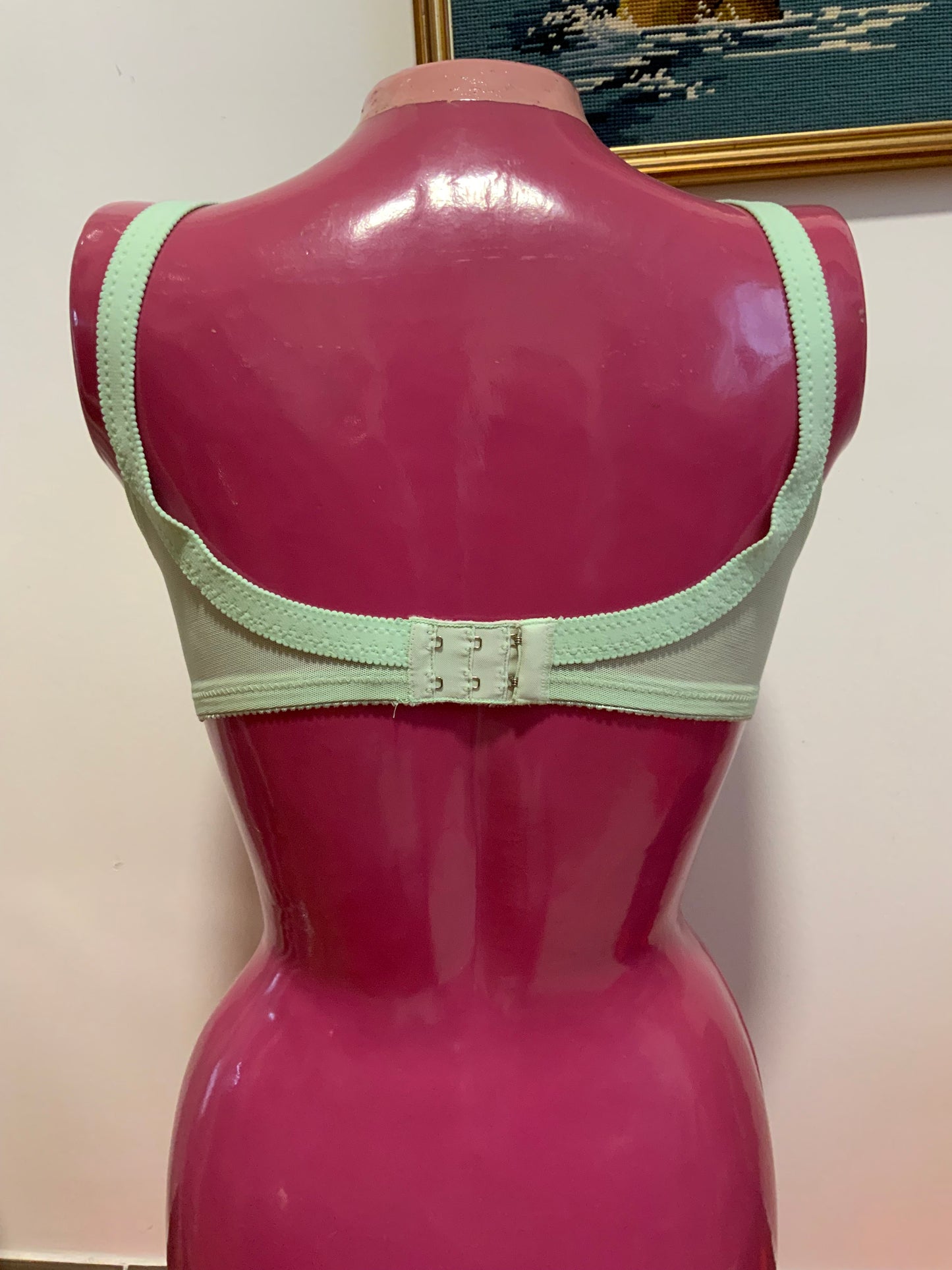 Soutien gorge dentelle verte Triumph Neuf 1970 Vintage Sexy
