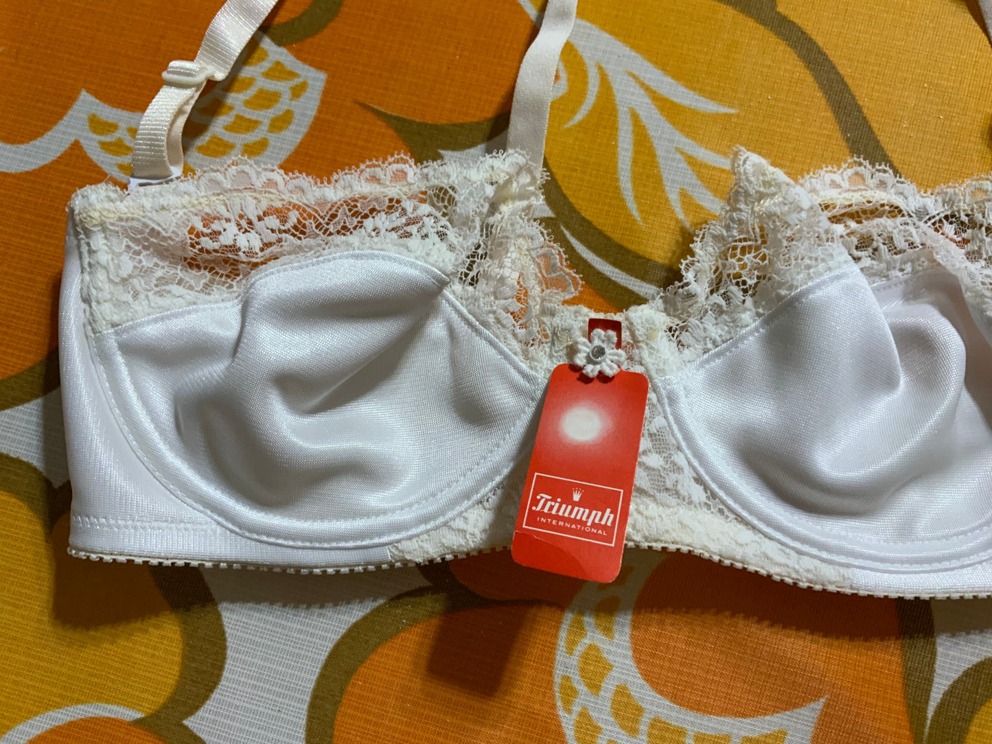 Soutien gorge Vintage 1986 Triumph Neuf Modèle Scarlett
