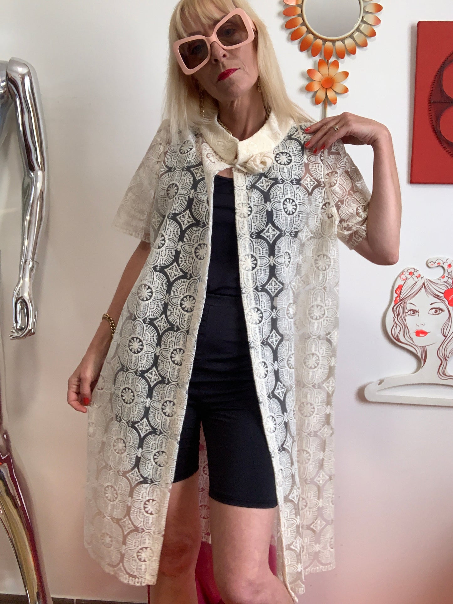 Chemise longue à dentelle Motifs Fleurs Matilde Cano Chic