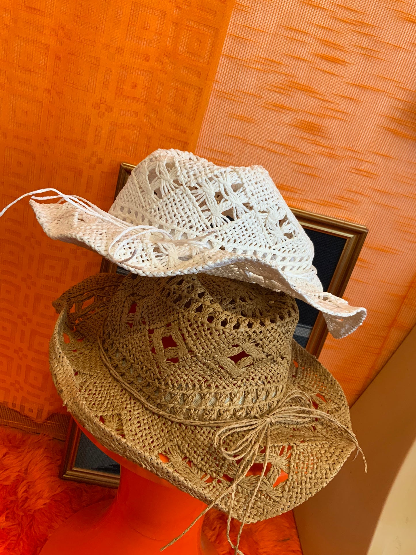 2 chapeaux façon Vintage Neufs