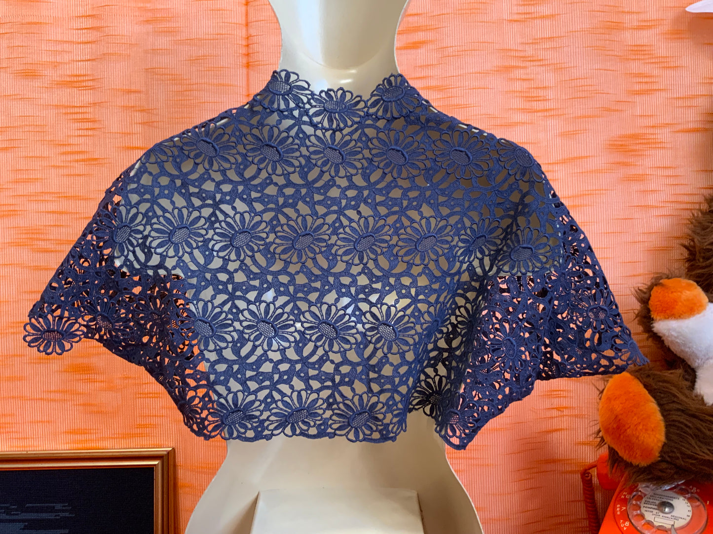 Veste courte en Dentelle Fleurs Vintage 1990