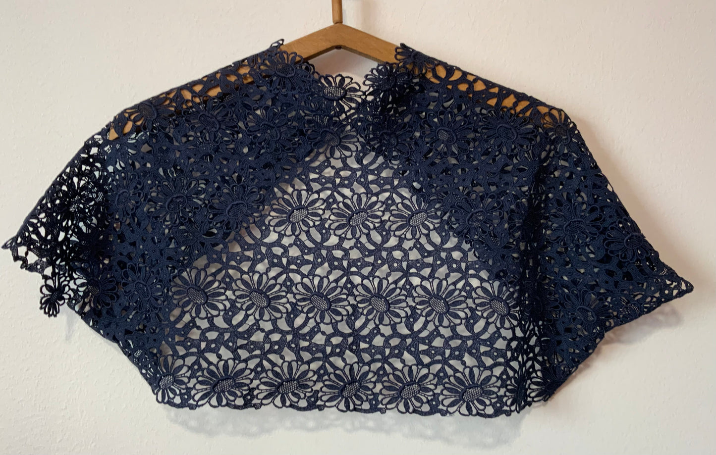 Veste courte en Dentelle Fleurs Vintage 1990