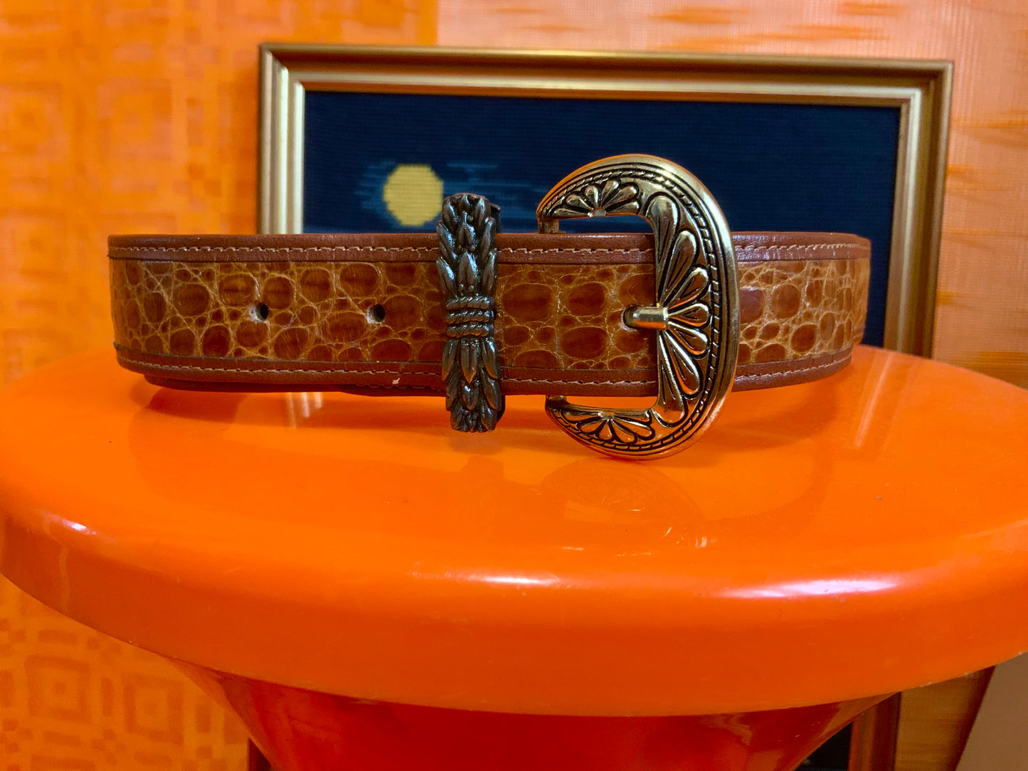 Ceinture Cuir vernis grains croco marron et boucle métal Vintage 1990