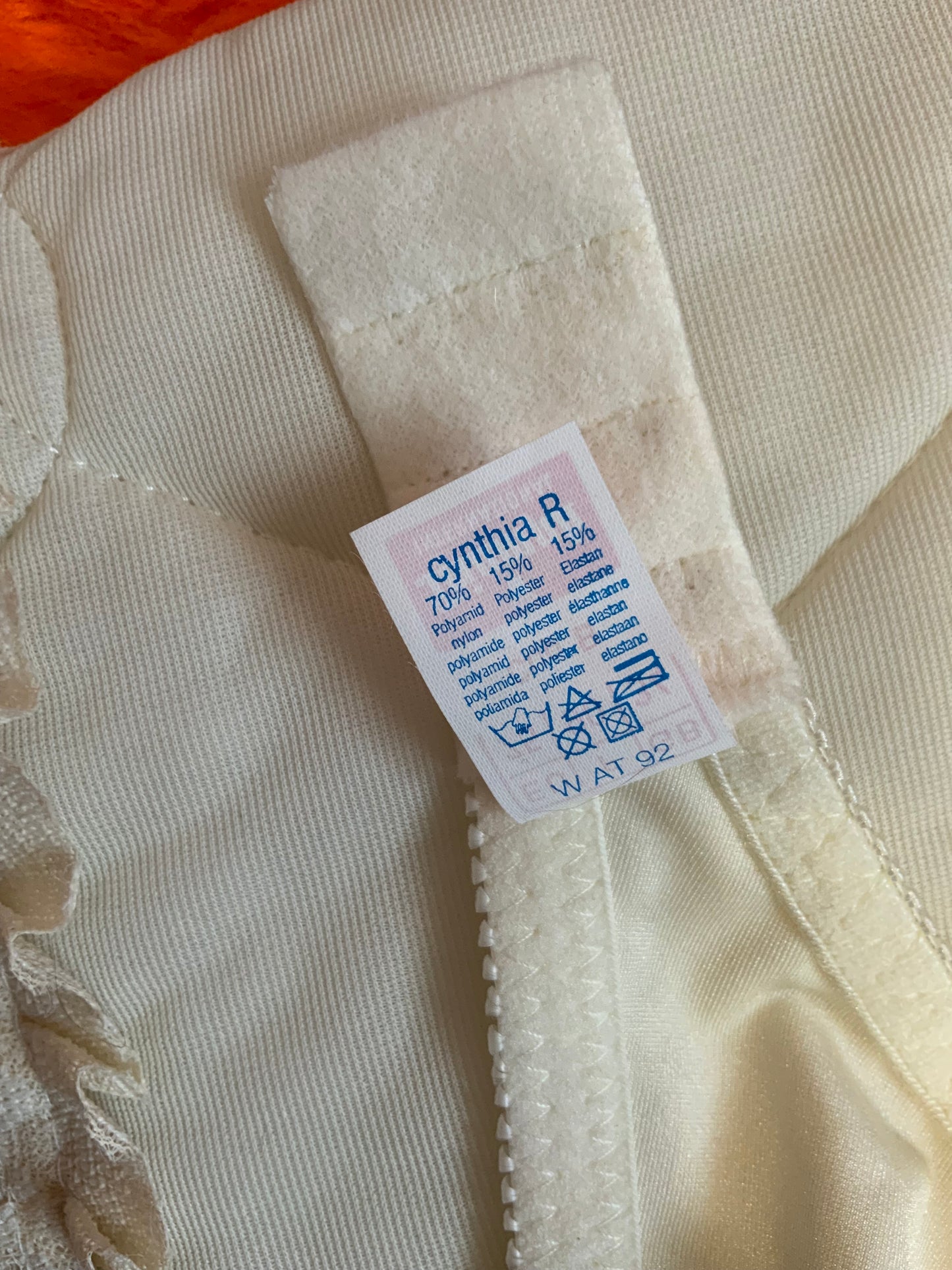 Soutien Gorge Dentelle Triumph 1980 Vintage Neuf dans sa boîte Modèle Cynthia