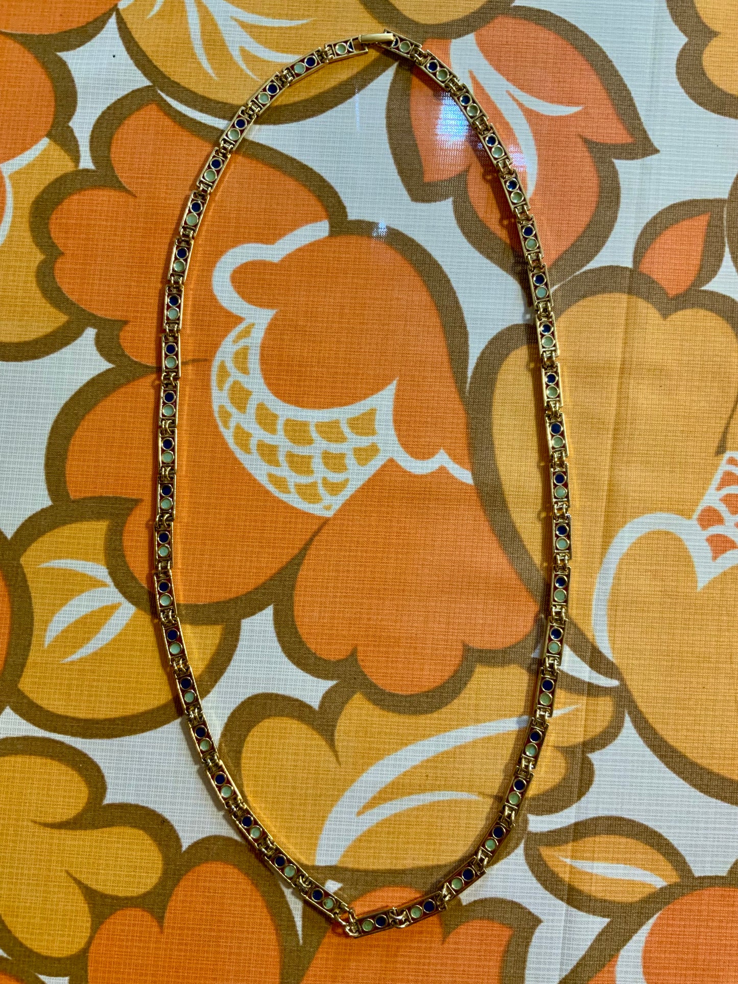 Collier Métal et couleurs mailles rectangles plates Vintage