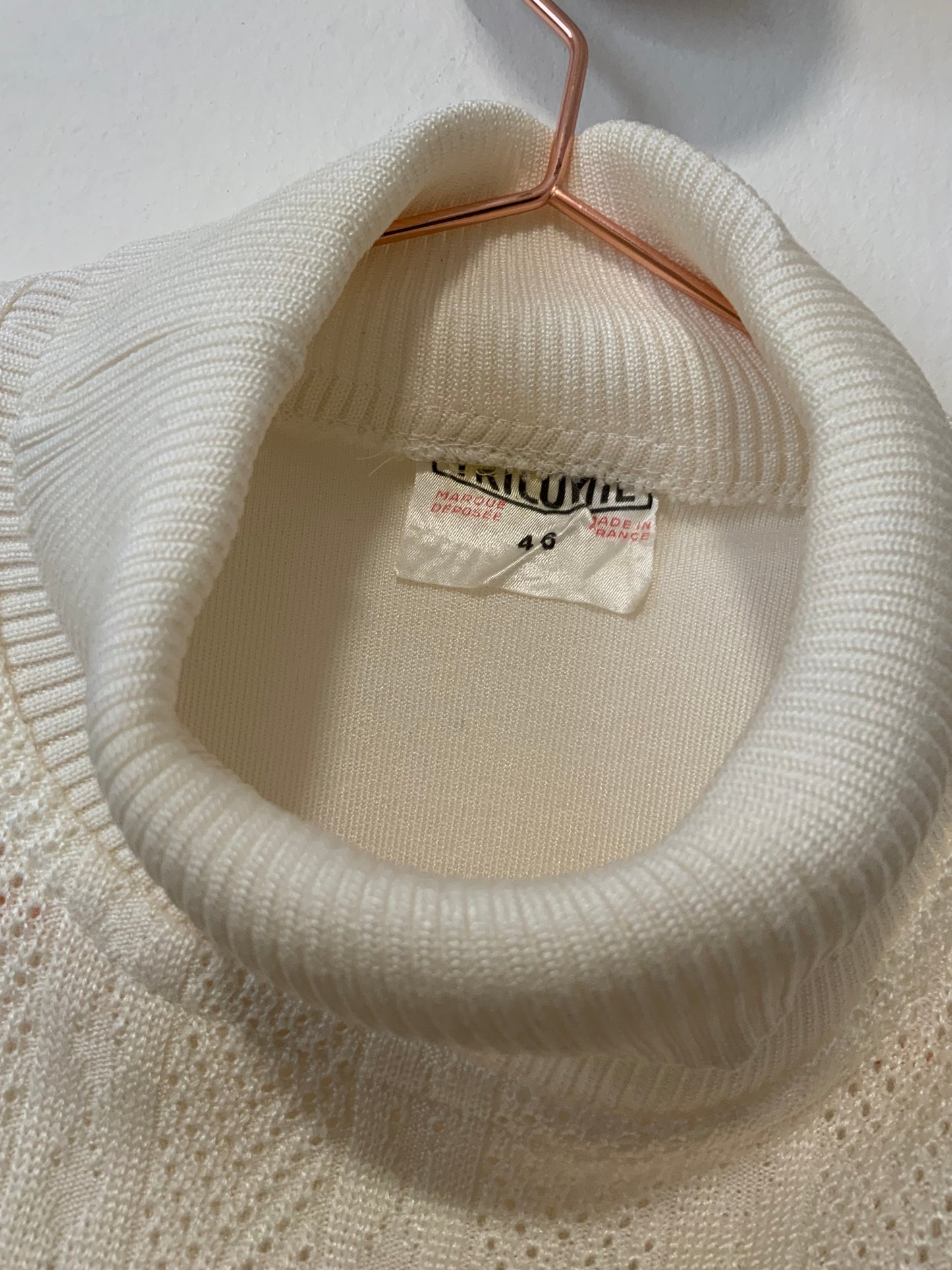 Pull Tricot Ajouré sans manche col roulé Vintage 1970 Neuf France