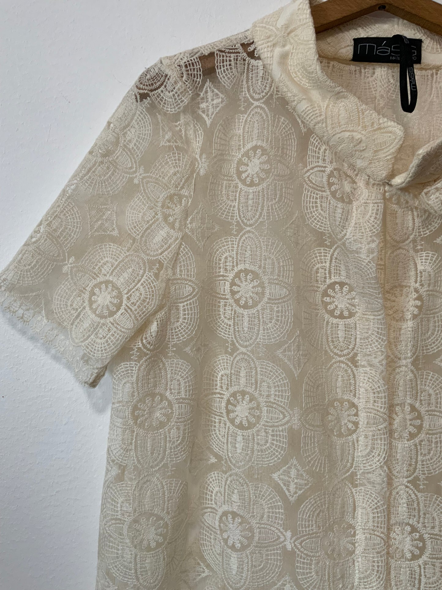 Chemise longue à dentelle Motifs Fleurs Matilde Cano Chic