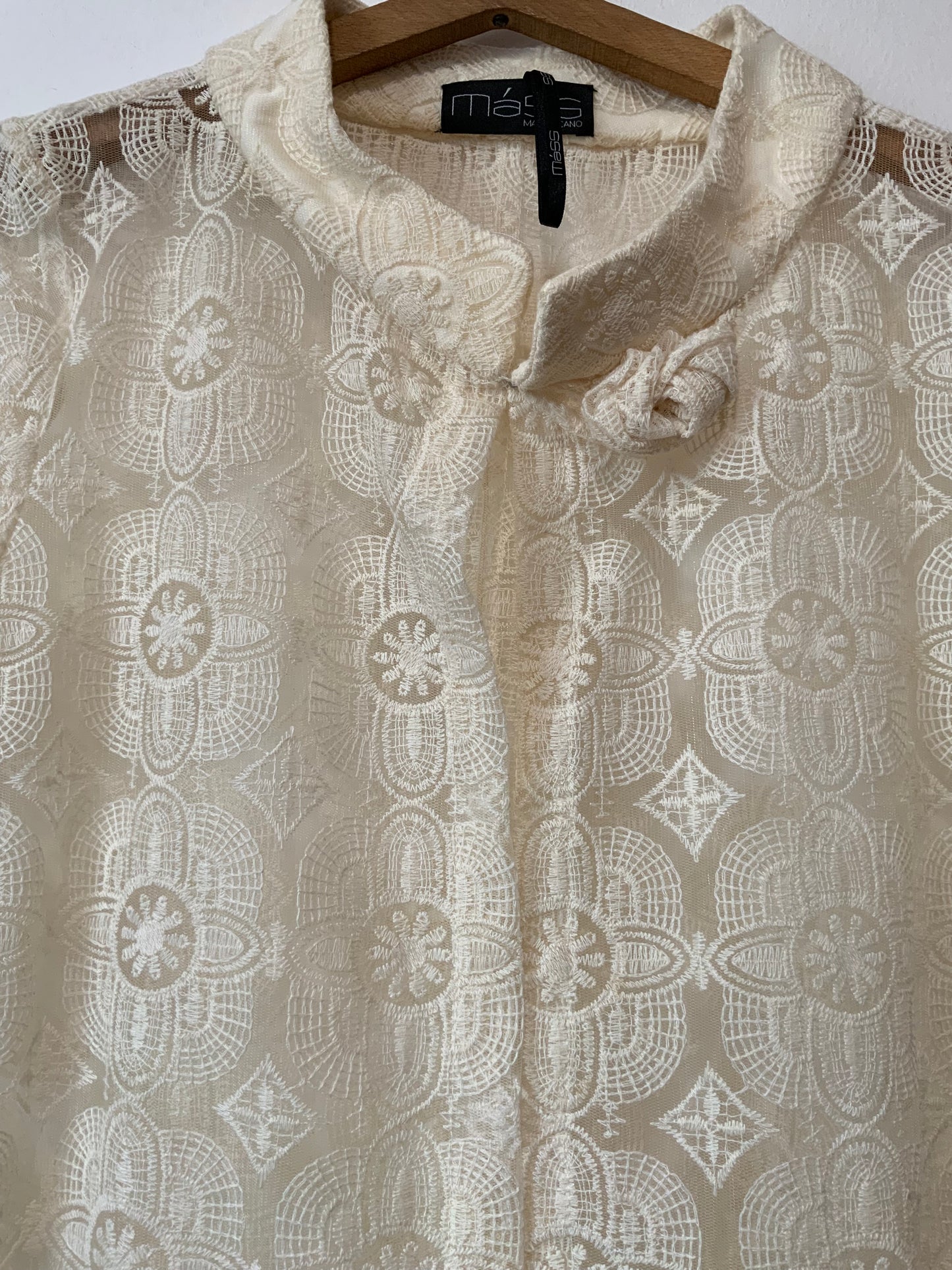 Chemise longue à dentelle Motifs Fleurs Matilde Cano Chic