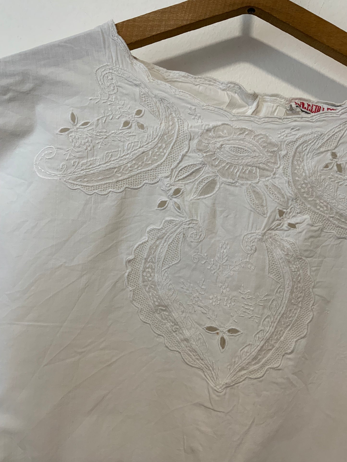 Blouse boutonnée dos Broderies Fleurs Coton Vintage 1980