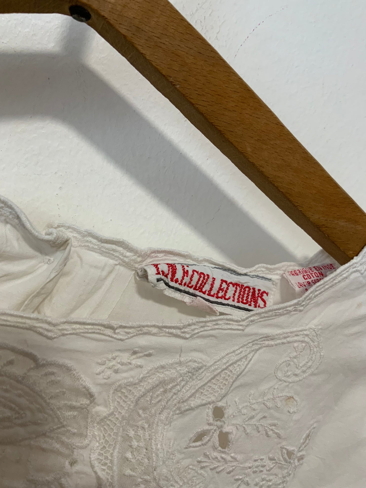 Blouse boutonnée dos Broderies Fleurs Coton Vintage 1980