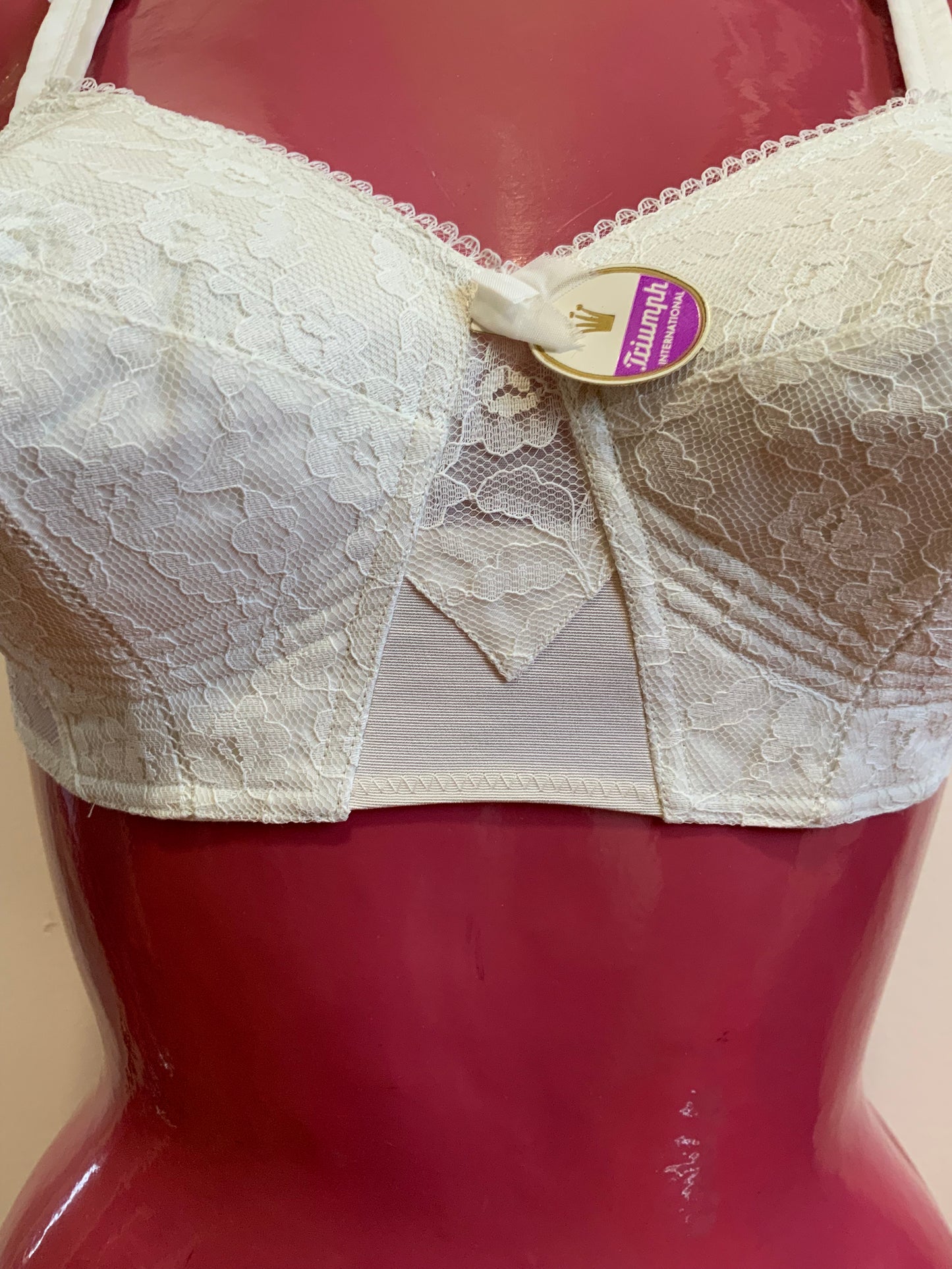 Soutien Gorge 1960 Triumph Vintage Neuf Dentelle Poitrine Pointue France