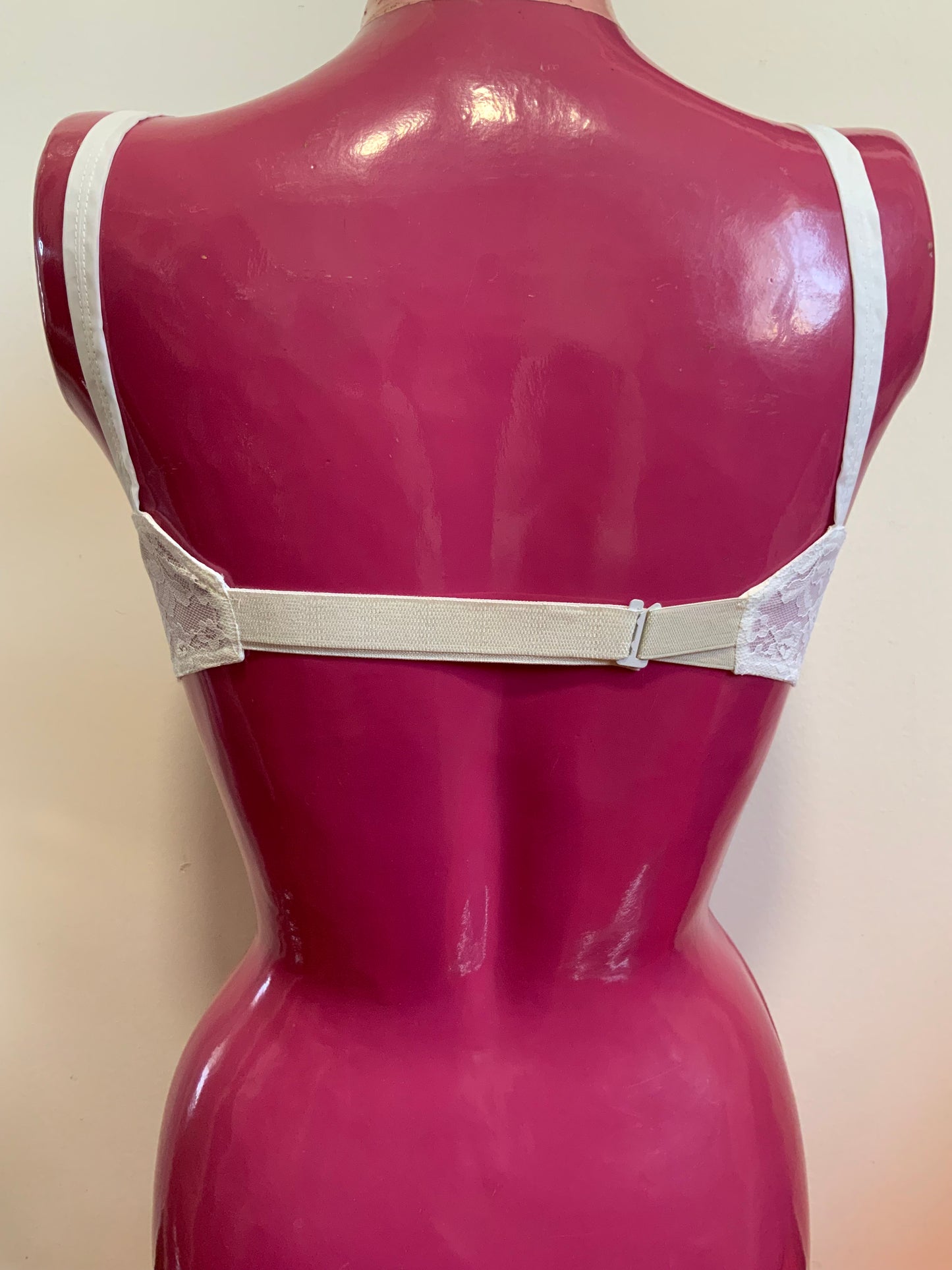 Soutien Gorge 1960 Triumph Vintage Neuf Dentelle Poitrine Pointue France