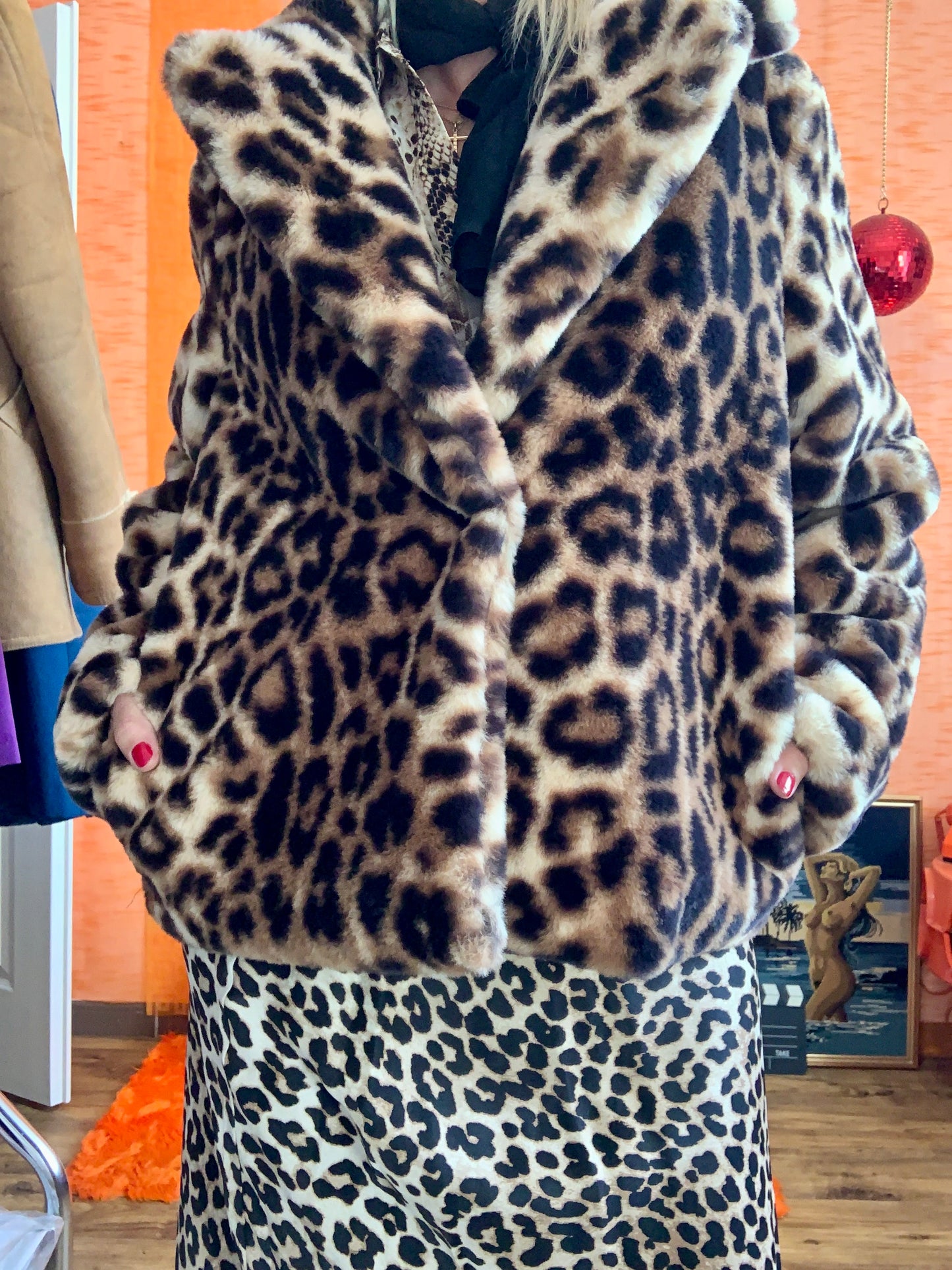Manteau court fausse fourrure Léopard Vintage 2000’