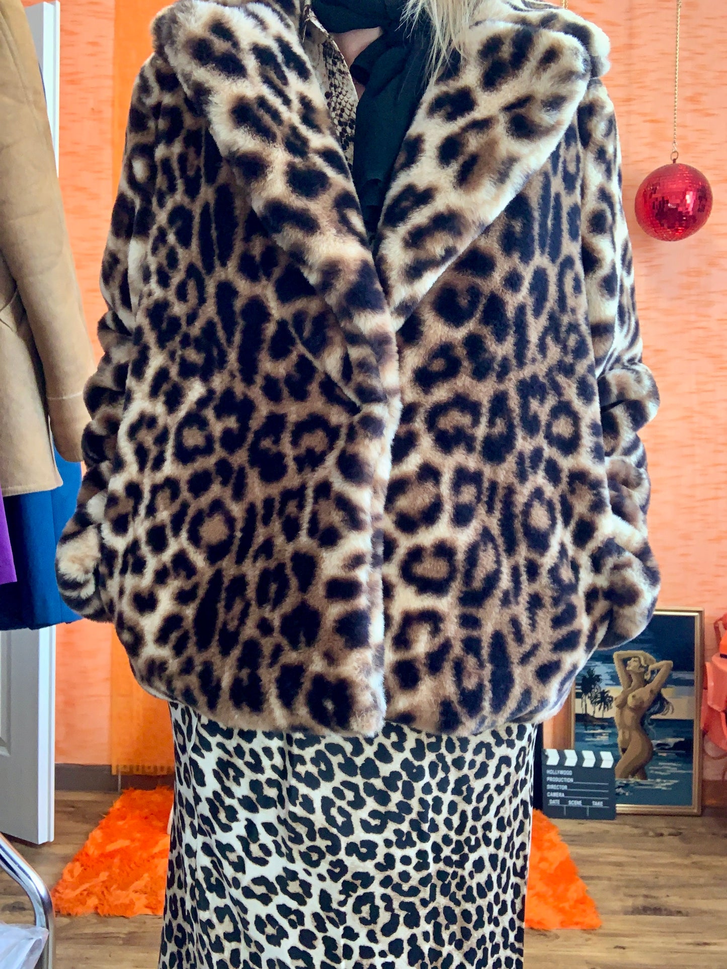 Manteau court fausse fourrure Léopard Vintage 2000’