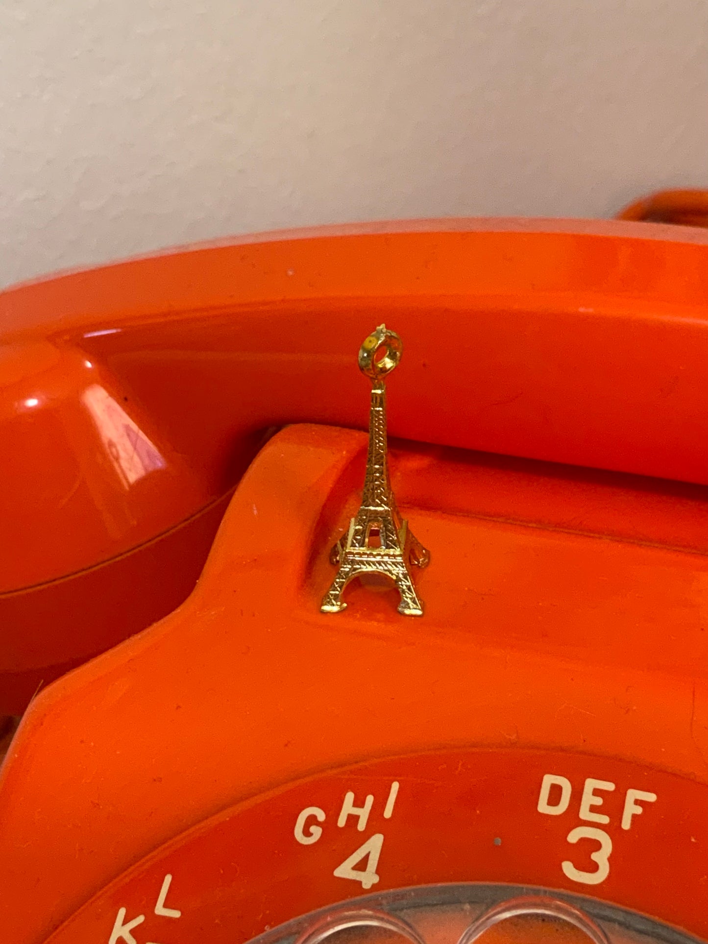 Pendentif Vintage Tour Eiffel métal doré -