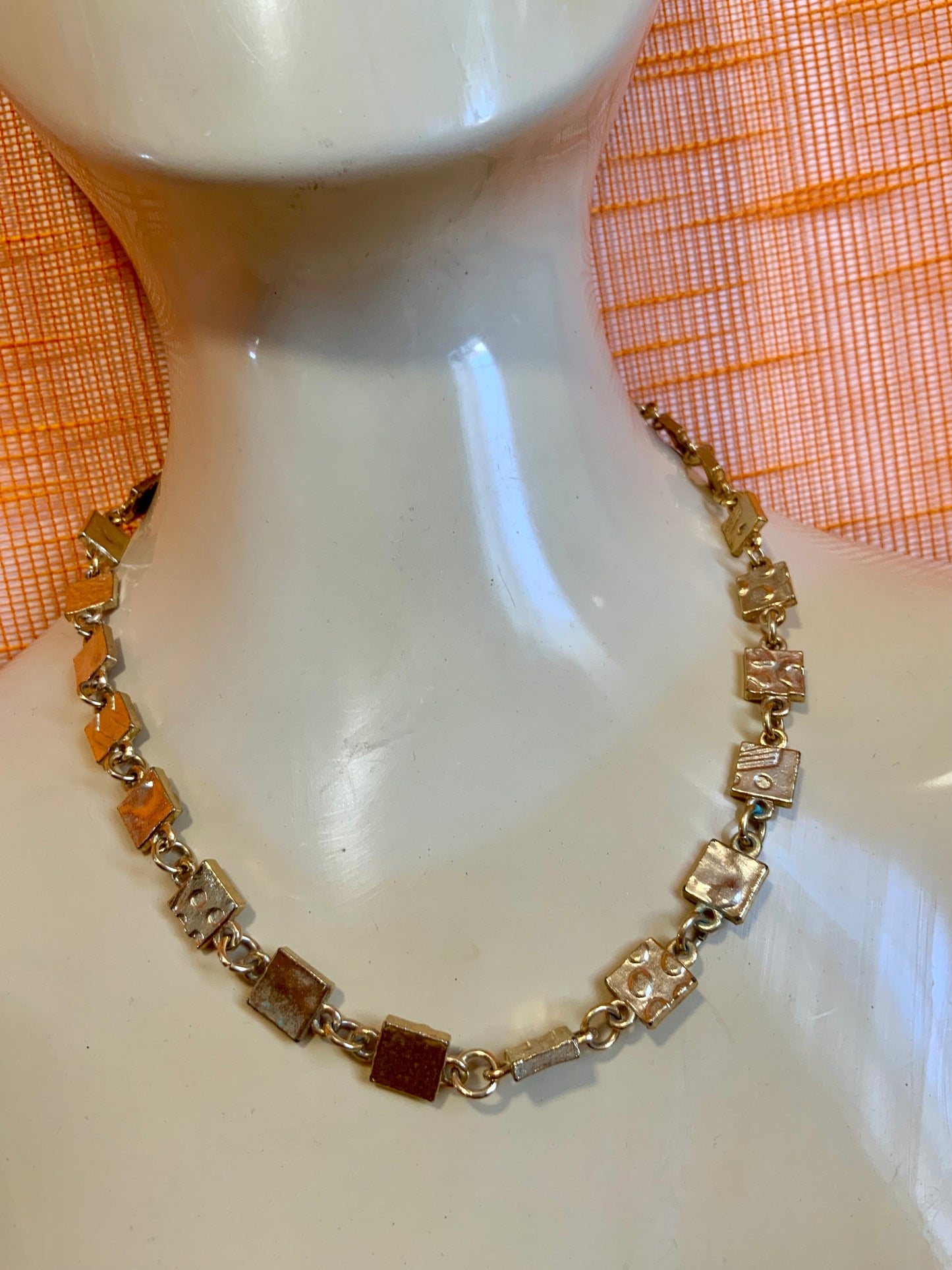 Collier Vintage 1990 Biche de Bere à formes géométriques