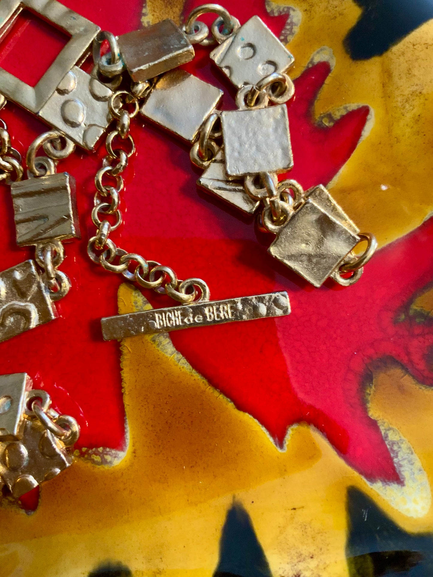 Collier Vintage 1990 Biche de Bere à formes géométriques