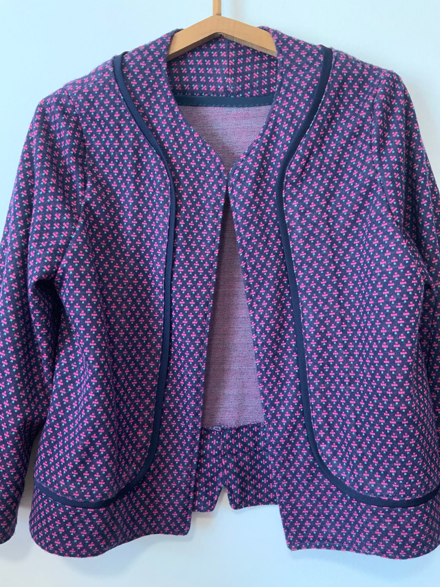 Veste Faite Main Création Motifs petites Fleurs Beauté Vintage