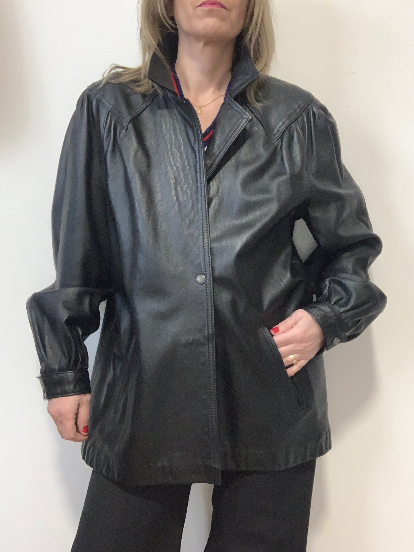 Veste droite en cuir noir Vintage 1980