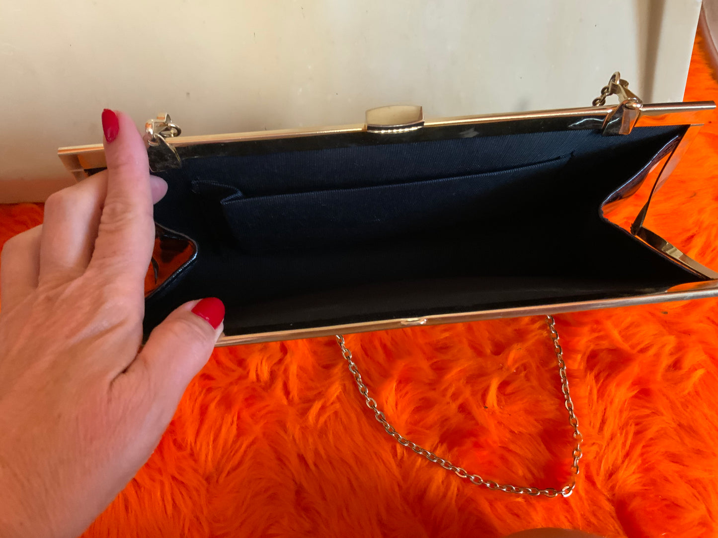 Sac à main lanière chaîne vernis noir Vintage Ancien Chic