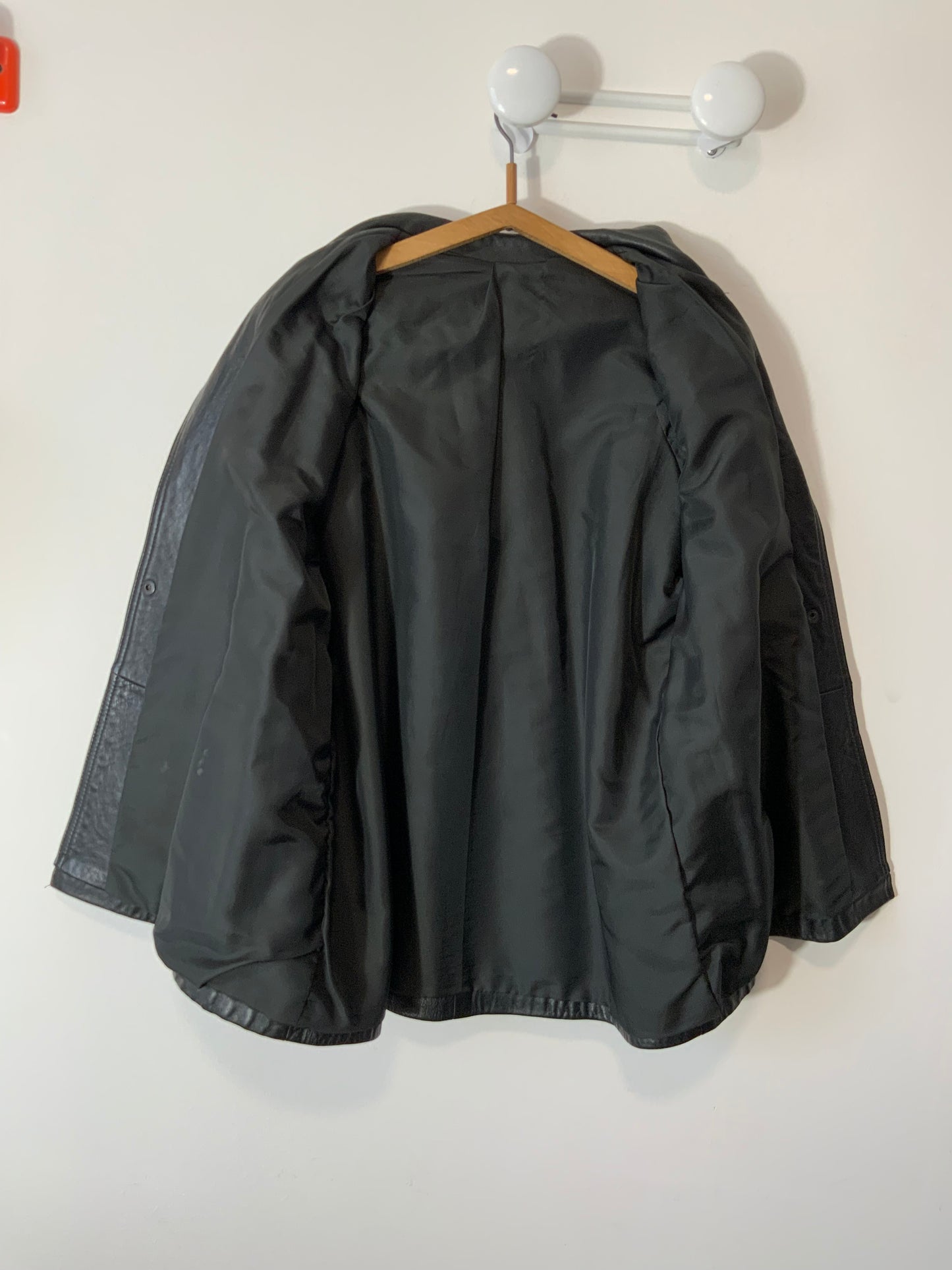 Veste droite en cuir noir Vintage 1980