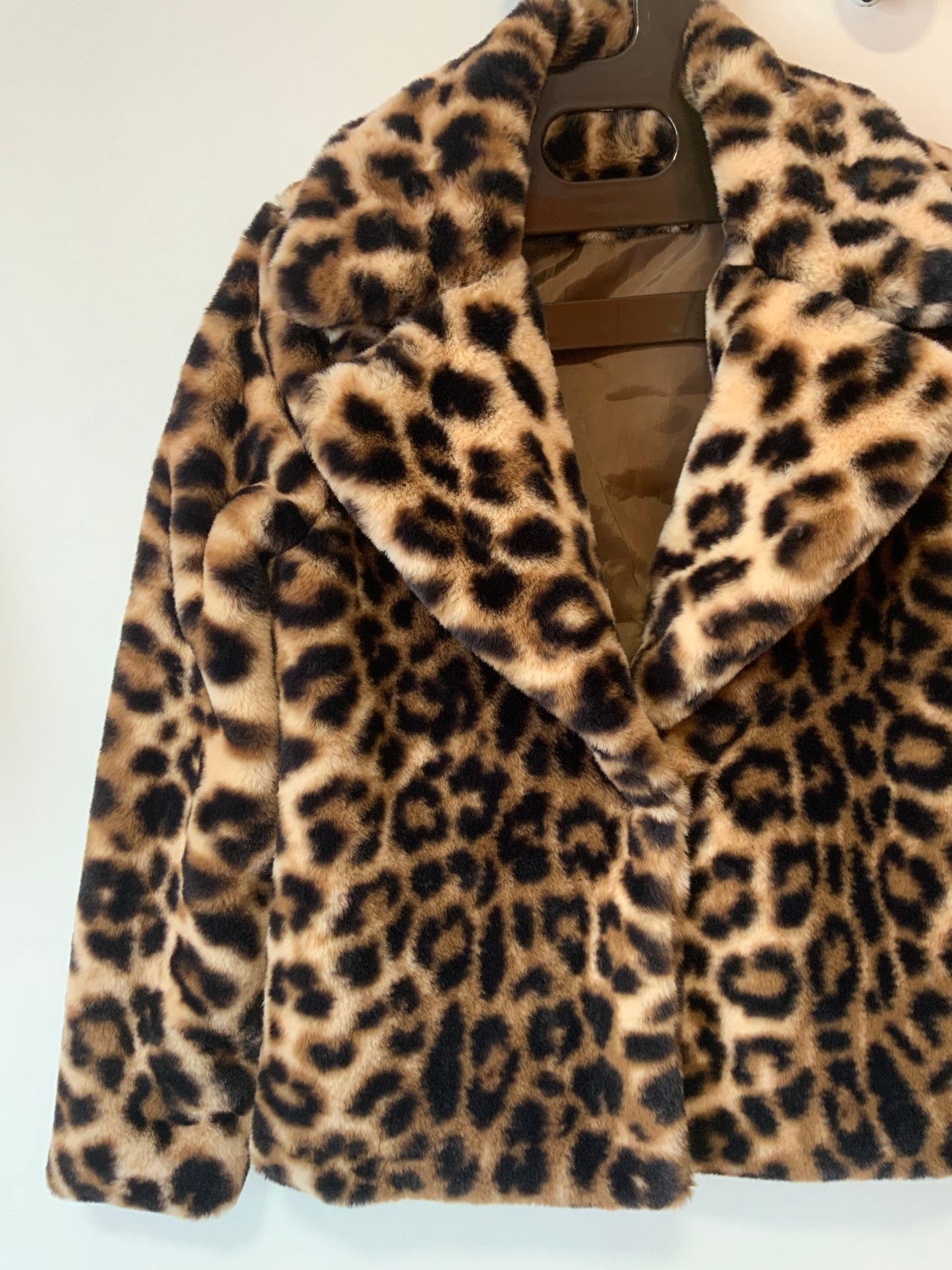 Manteau court fausse fourrure Léopard Vintage 2000’