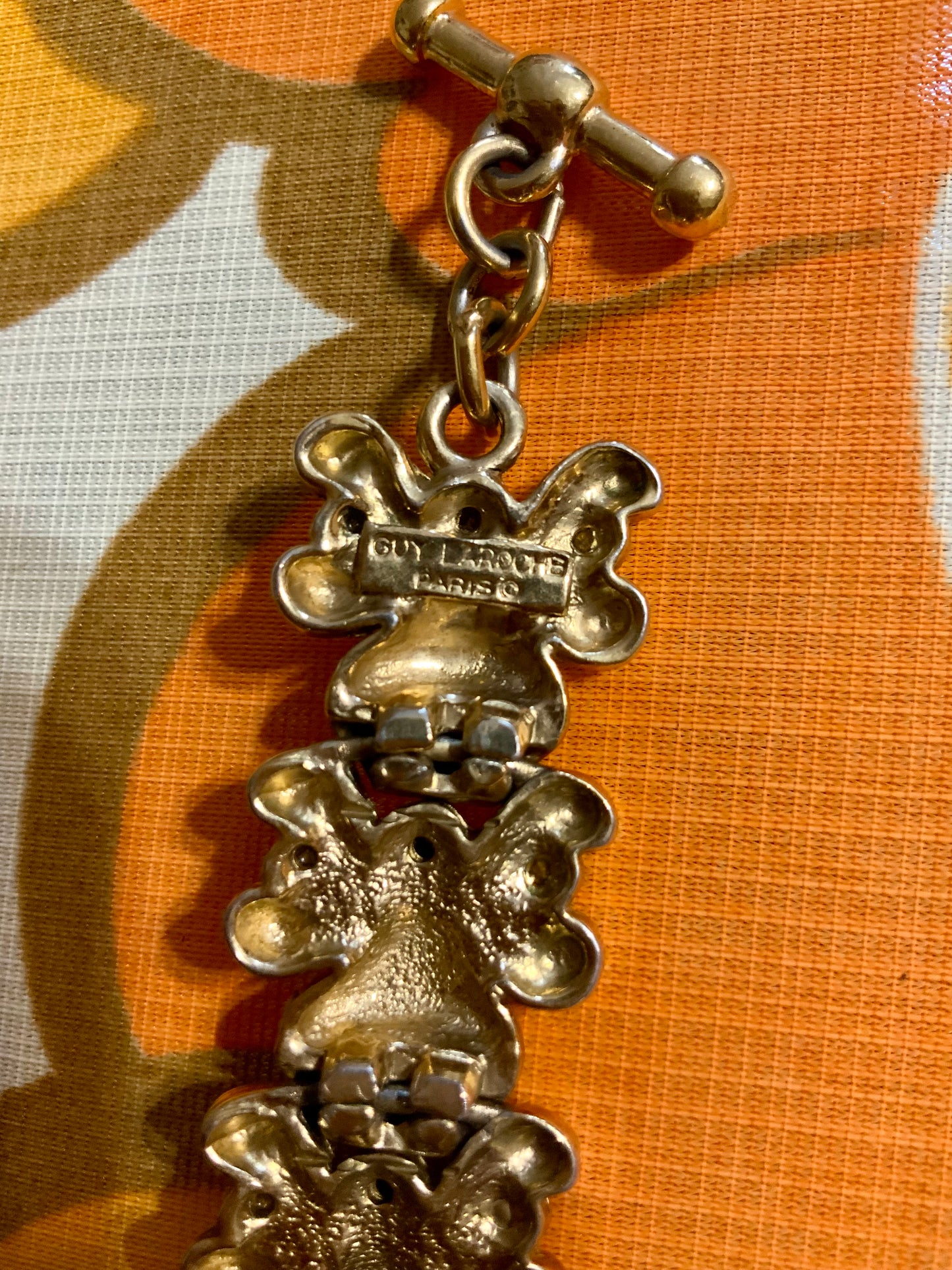 Sublime et Chic Bracelet Guy Laroche avec strass Vintage Luxe