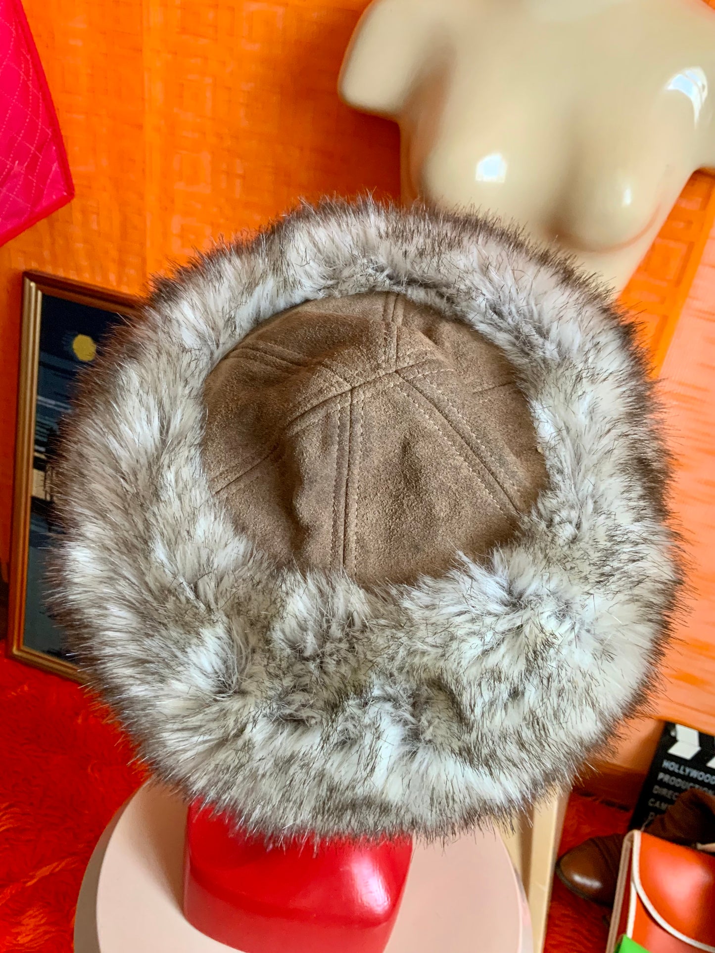 Véritable Toque Vintage 1990 daim et fausse fourrure Élégance
