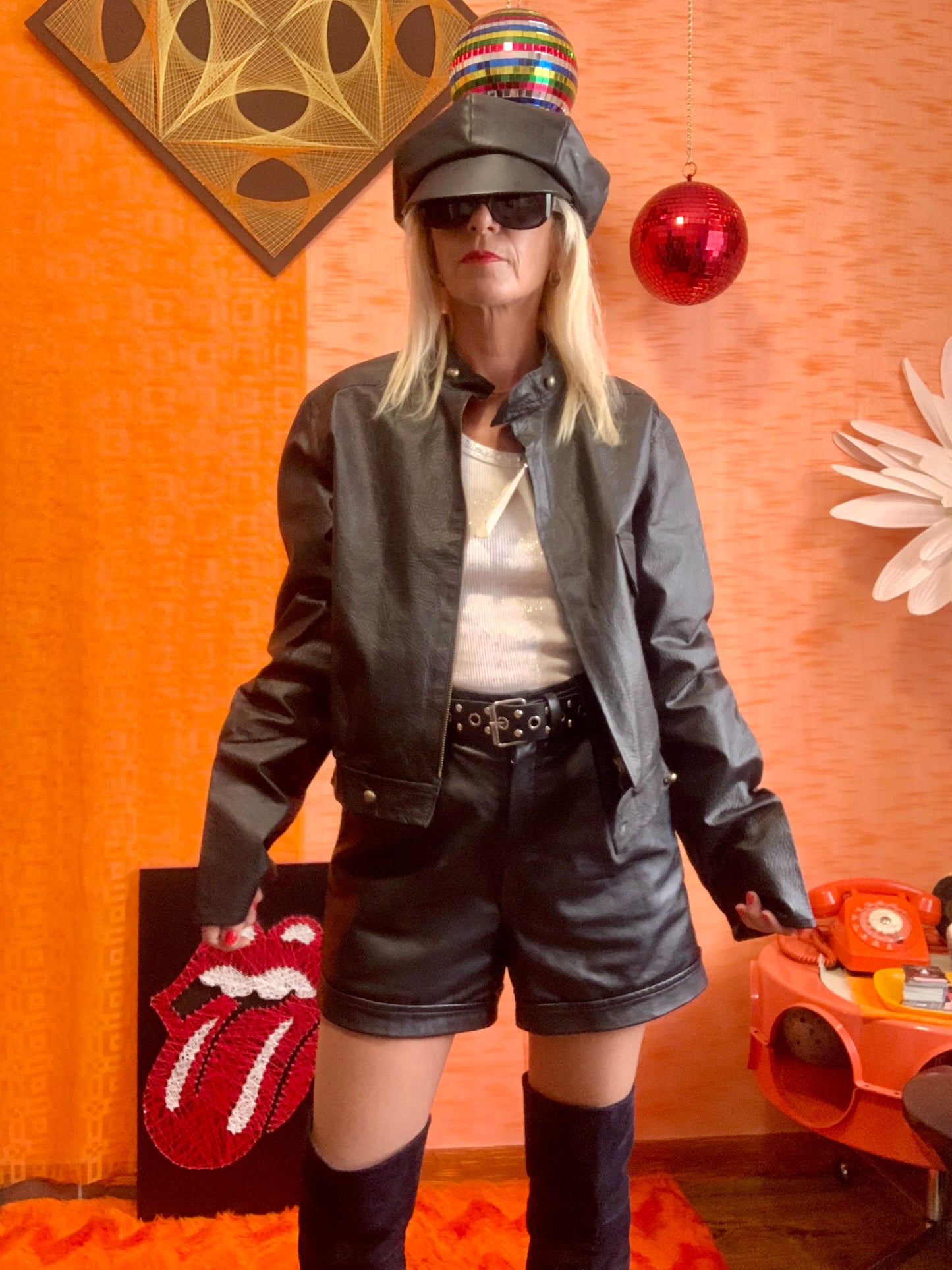Blouson 1970 Simili Cuir Noir Beauté Deadstock Vintage
