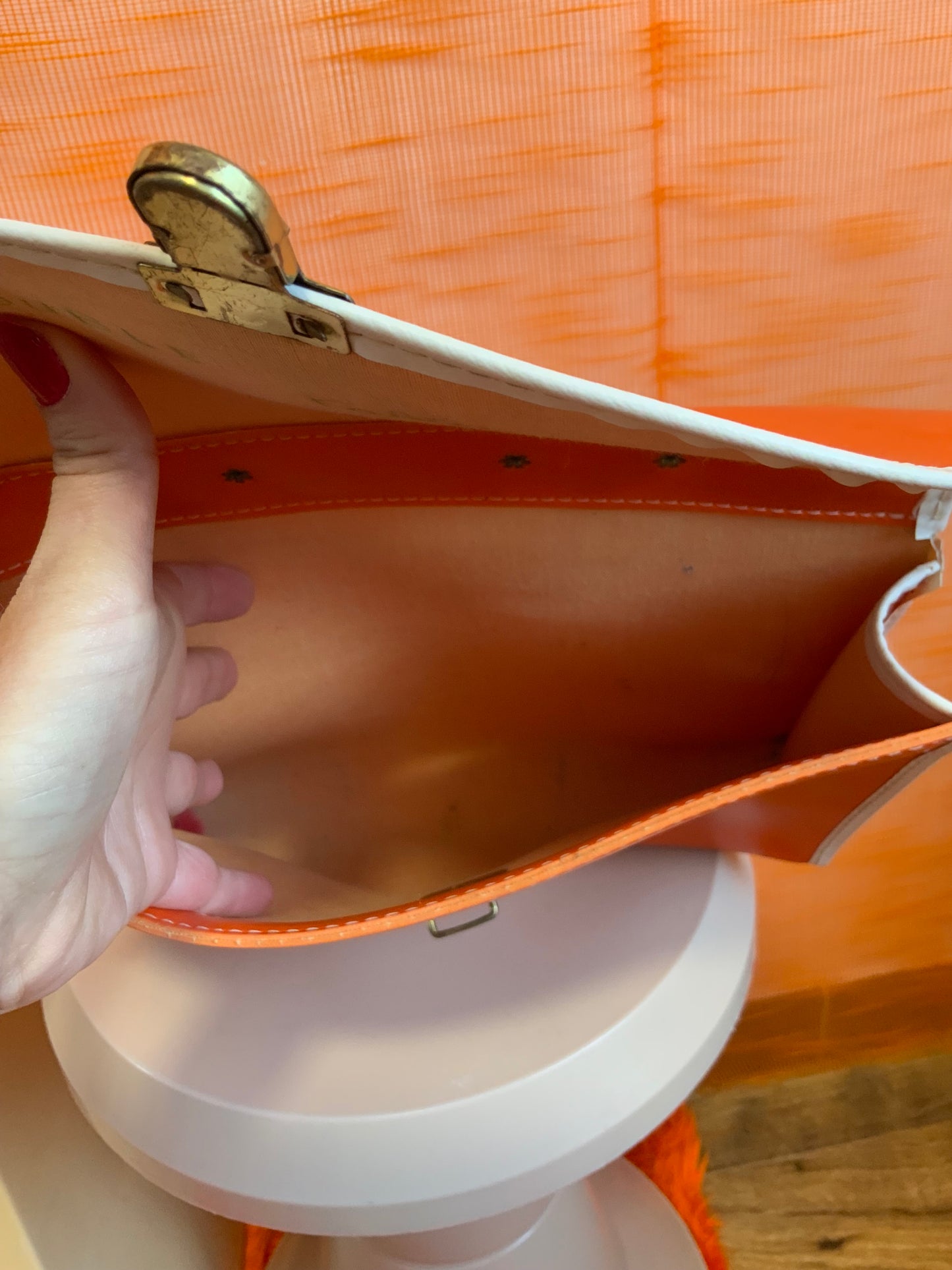 Superbe petit cartable sac à main sacoche Orange Un pur vintage Seventies