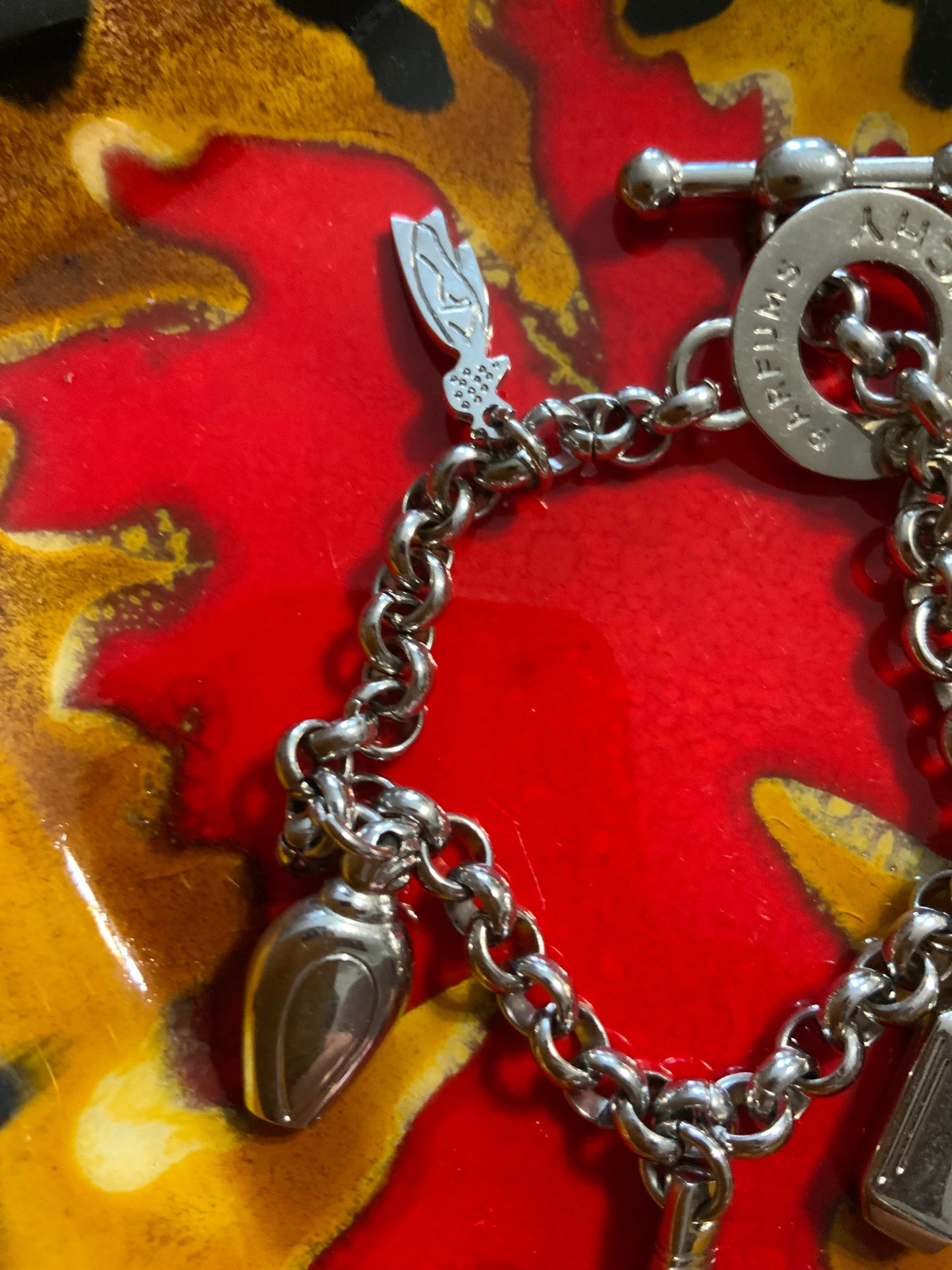 Bracelet à pendeloques de la maison Givenchy Paris 1990