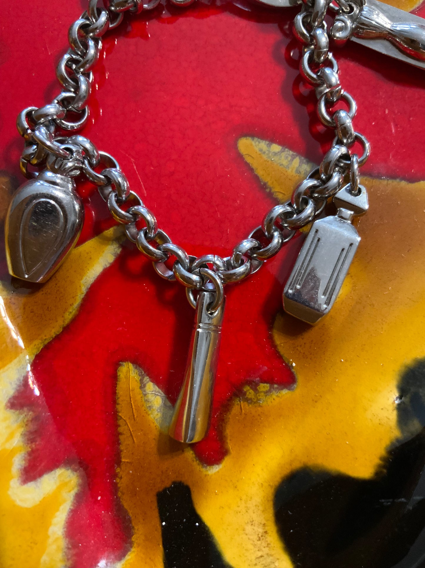Bracelet à pendeloques de la maison Givenchy Paris 1990
