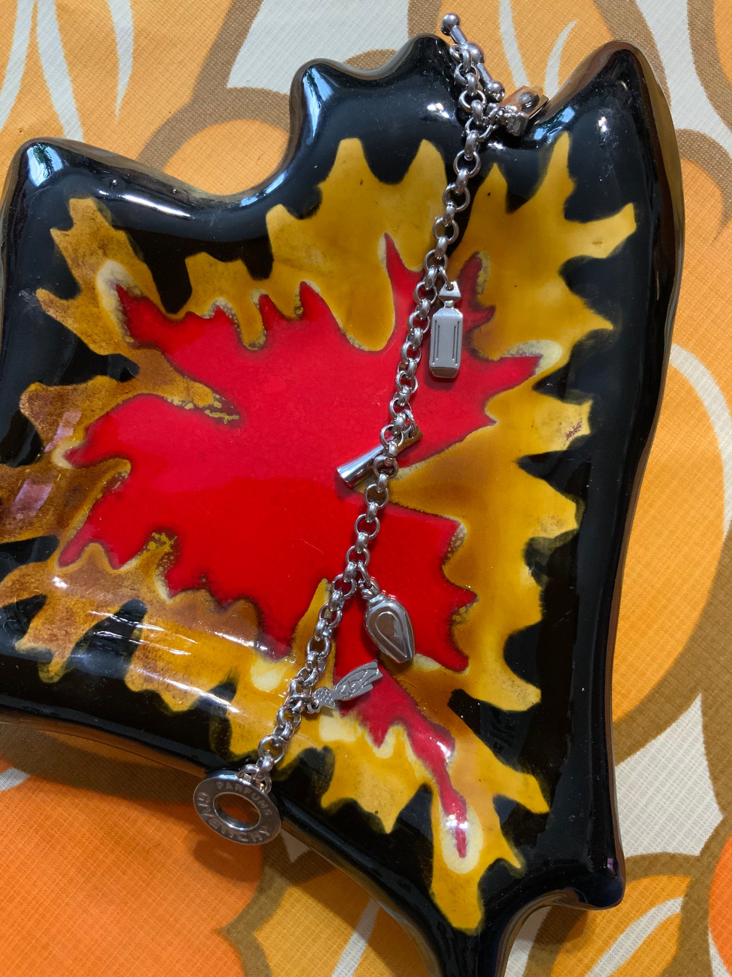Bracelet à pendeloques de la maison Givenchy Paris 1990