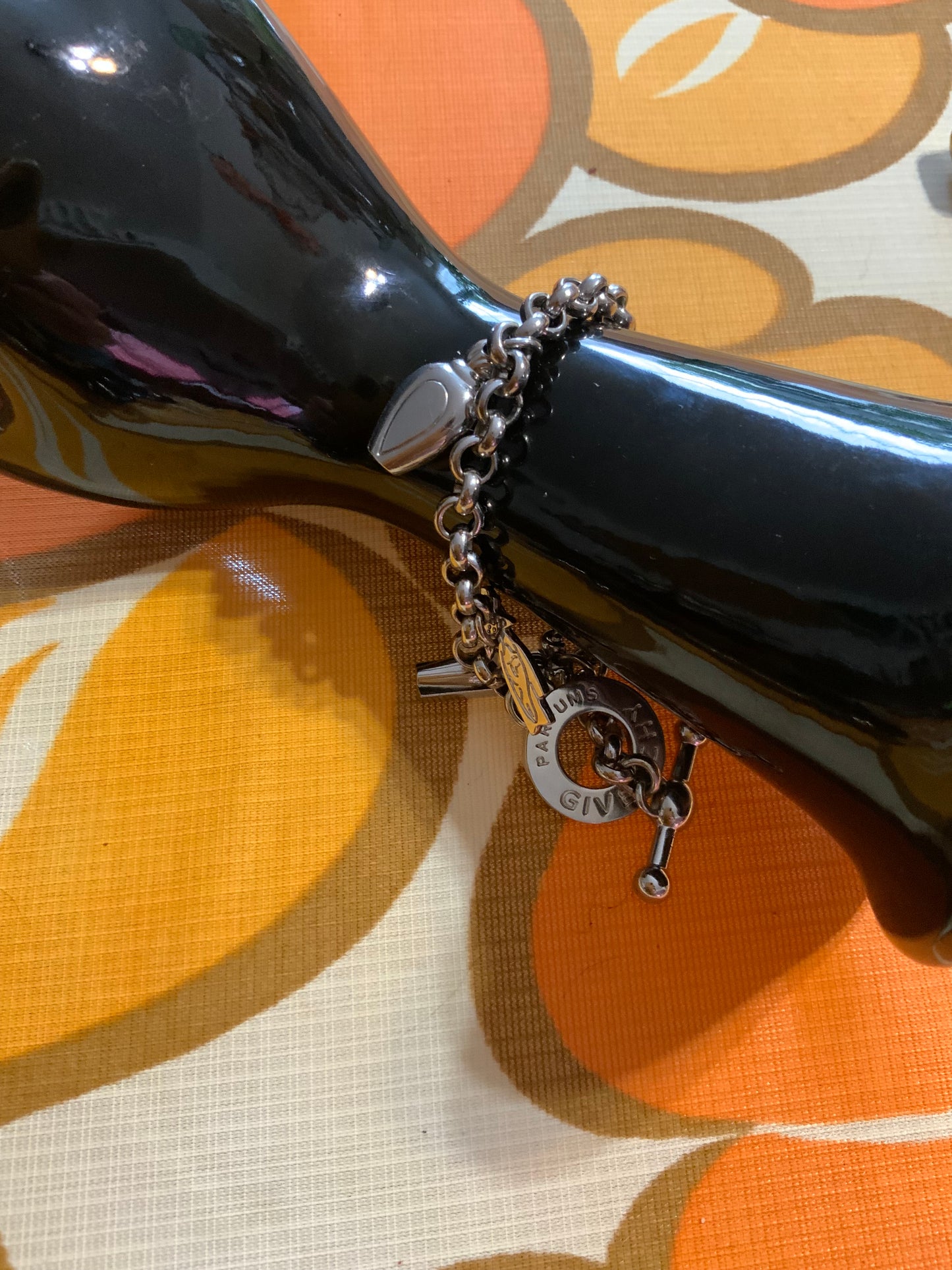 Bracelet à pendeloques de la maison Givenchy Paris 1990