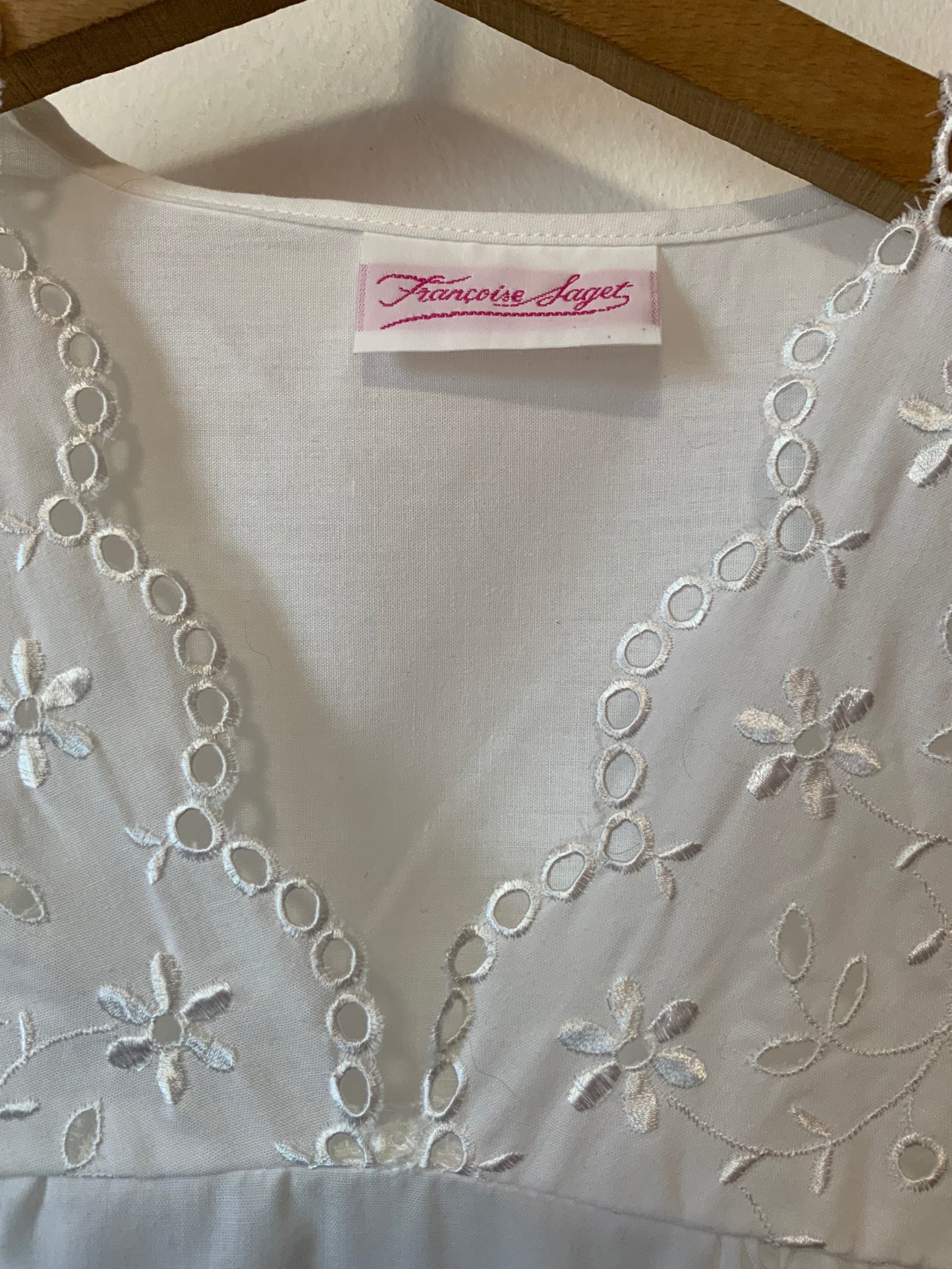 Robe Longue broderies anglaises Fleurs blanches romantiques Vintage