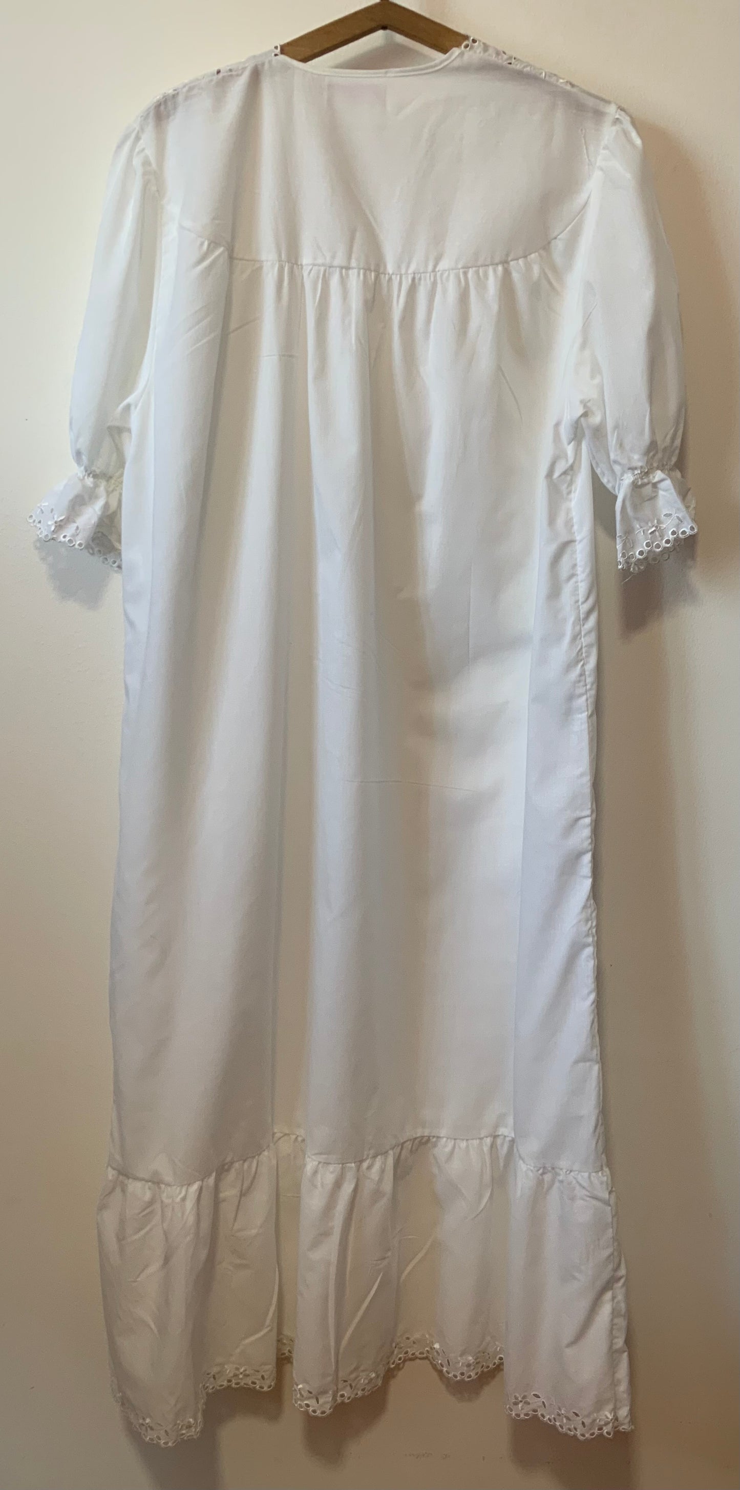 Robe Longue broderies anglaises Fleurs blanches romantiques Vintage