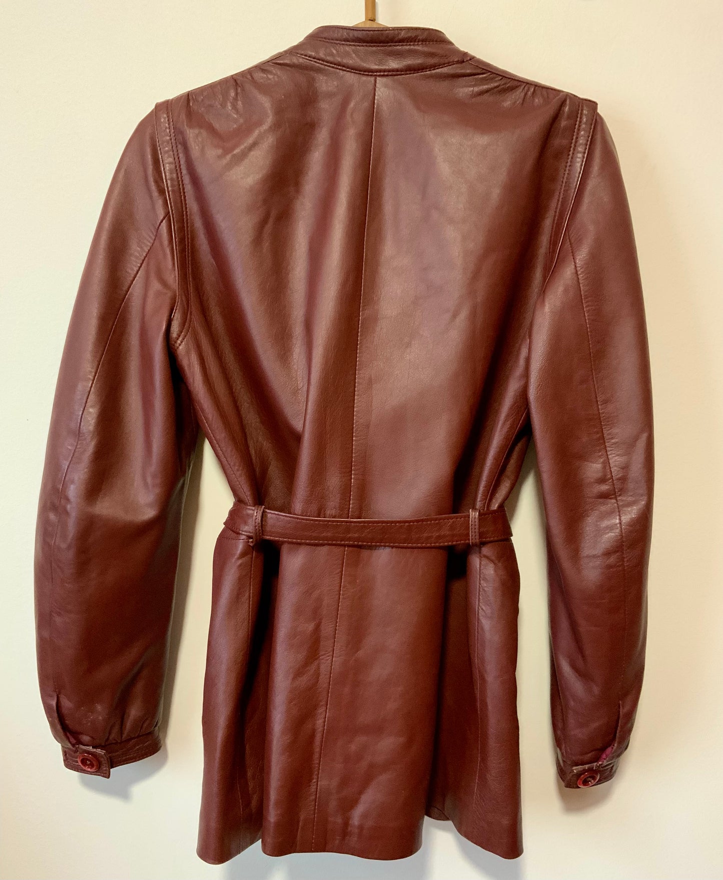 Magnifique Trench Cuir Rouge Bordeaux Vintage Creation 1970